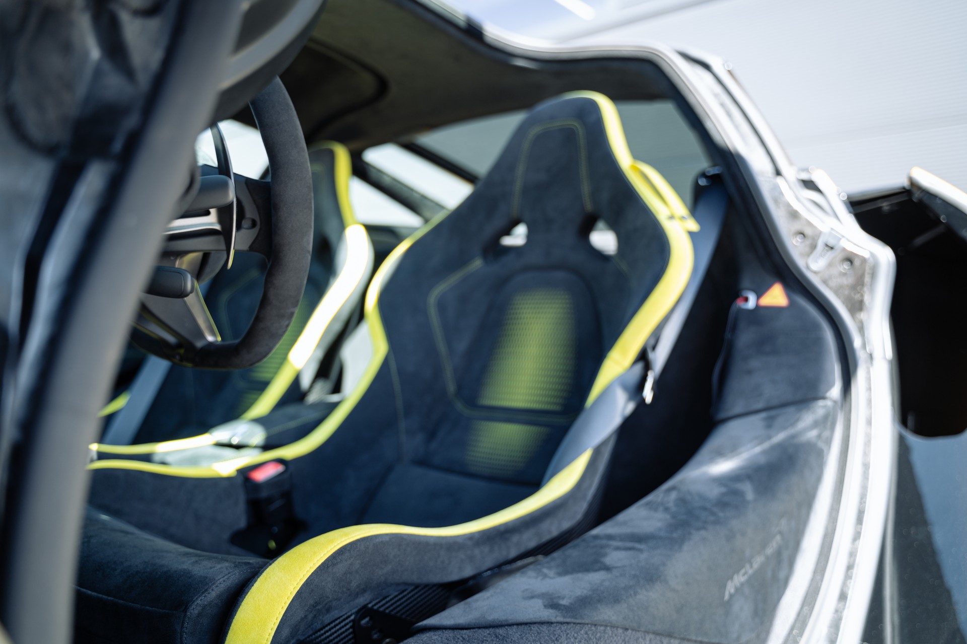 McLAREN 750S Performance-image-10