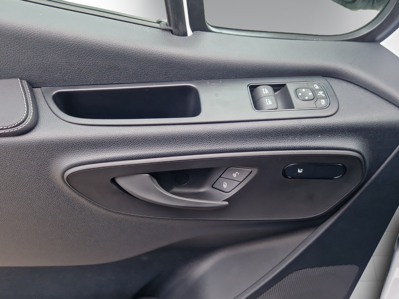 Image MERCEDES-BENZ SPRINTER Sprinter 319 CDI PRO Lang 9G-TRONIC