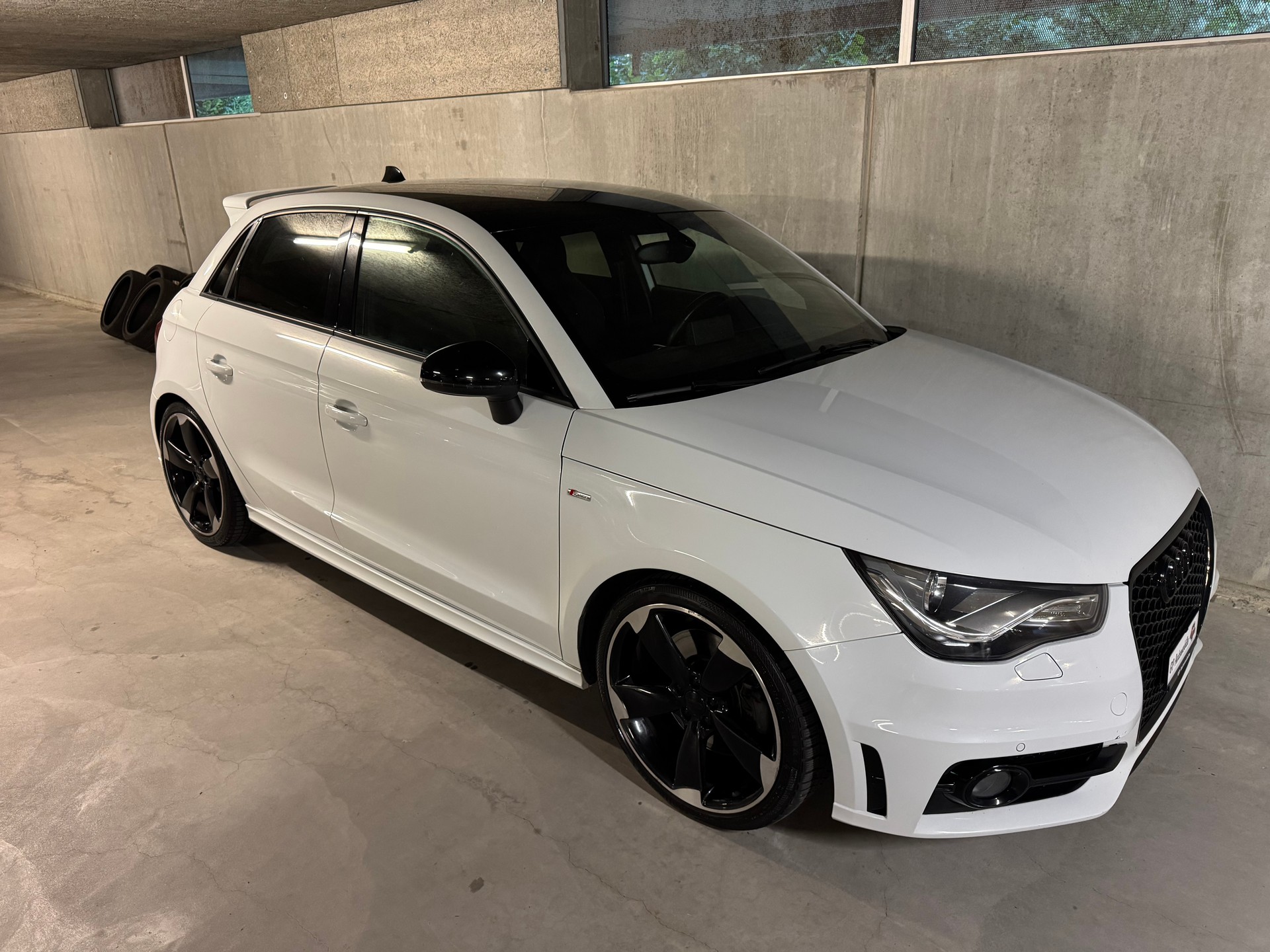AUDI SportBack 185 Ps RS1-Line RECARO-showroom-element-3