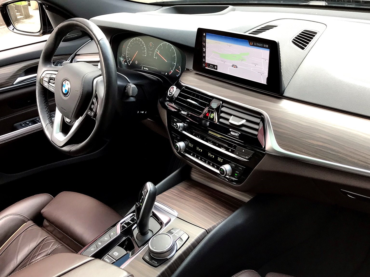 BMW 640i GT xDrive Sport Line SAG-showroom-element-2