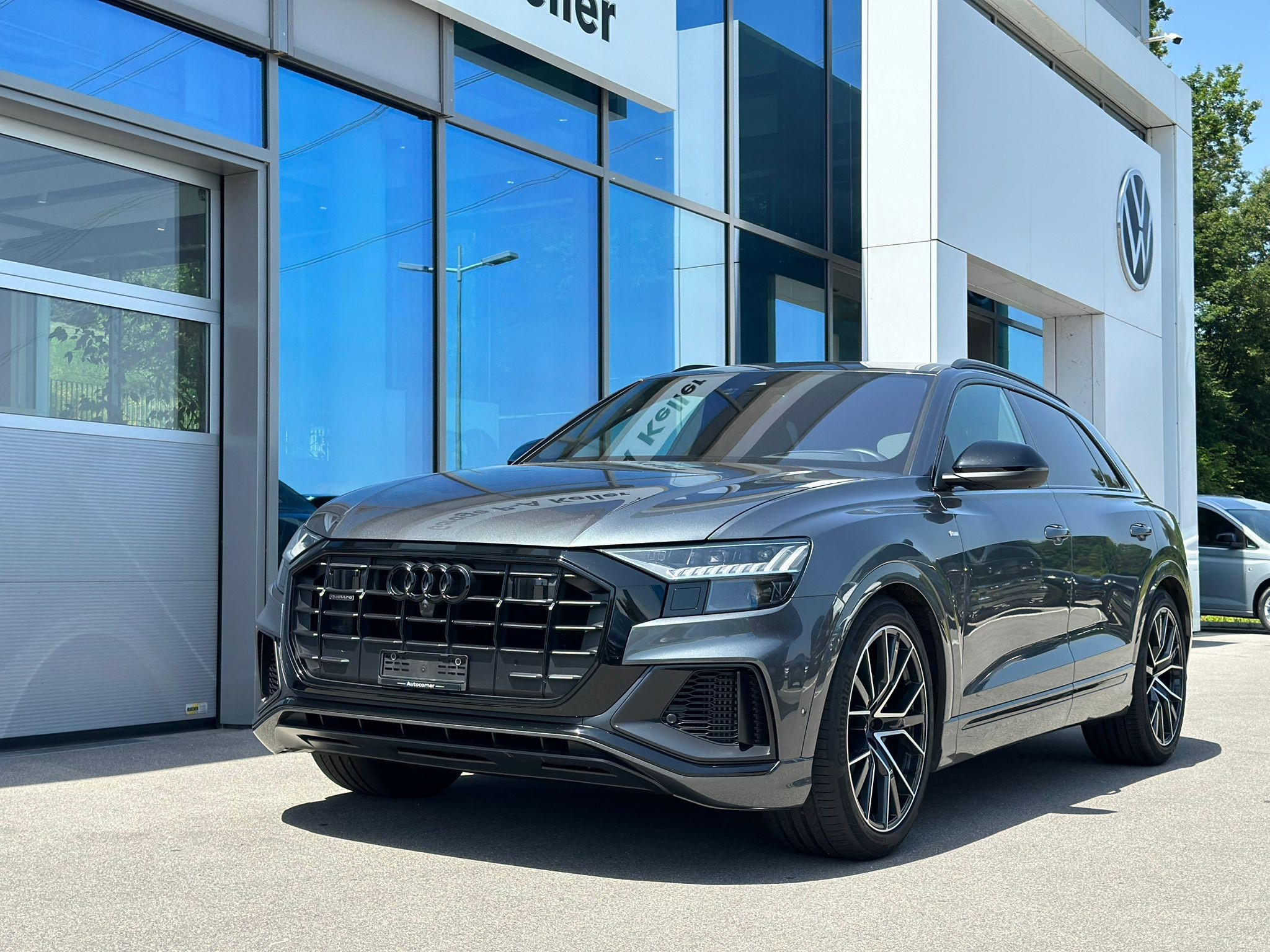 AUDI Q8 55 TFSI (SUV / Gelndewagen)