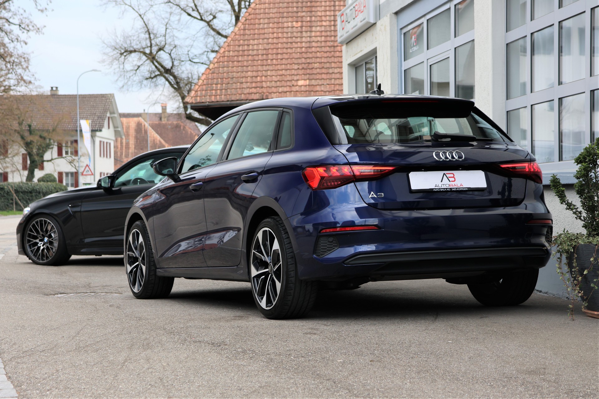 AUDI A3 Sportback 35 TFSI Attraction S-tronic (CH)-showroom-element-2