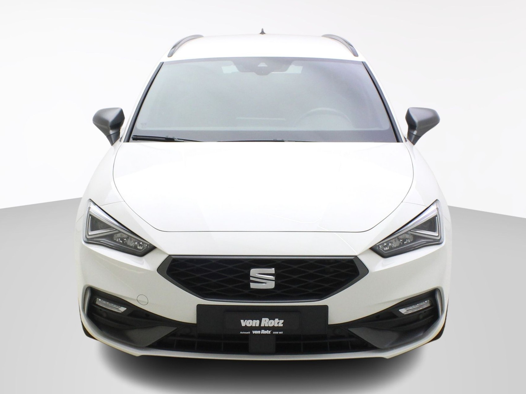 SEAT LEON ST 2.0 TDI DSG FR-image-4