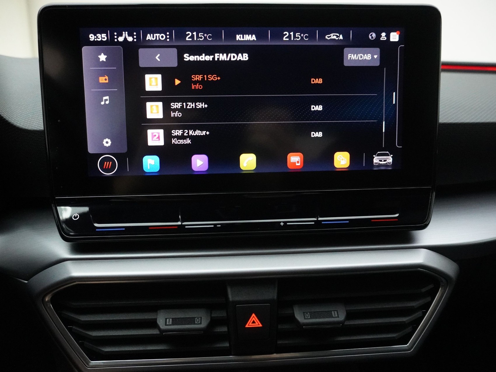 SEAT LEON ST 2.0 TDI DSG FR-image-18