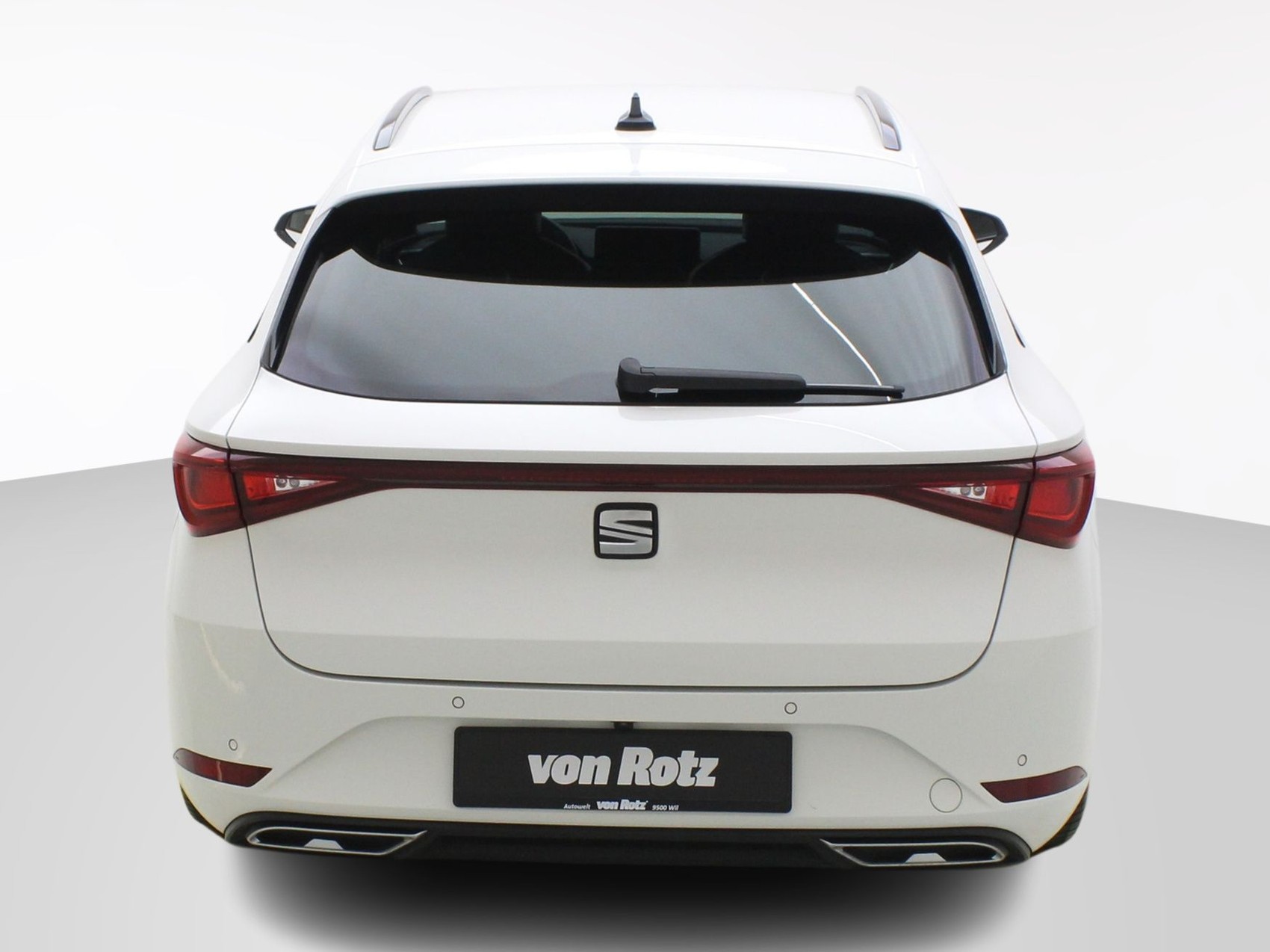 SEAT LEON ST 2.0 TDI DSG FR-image-2