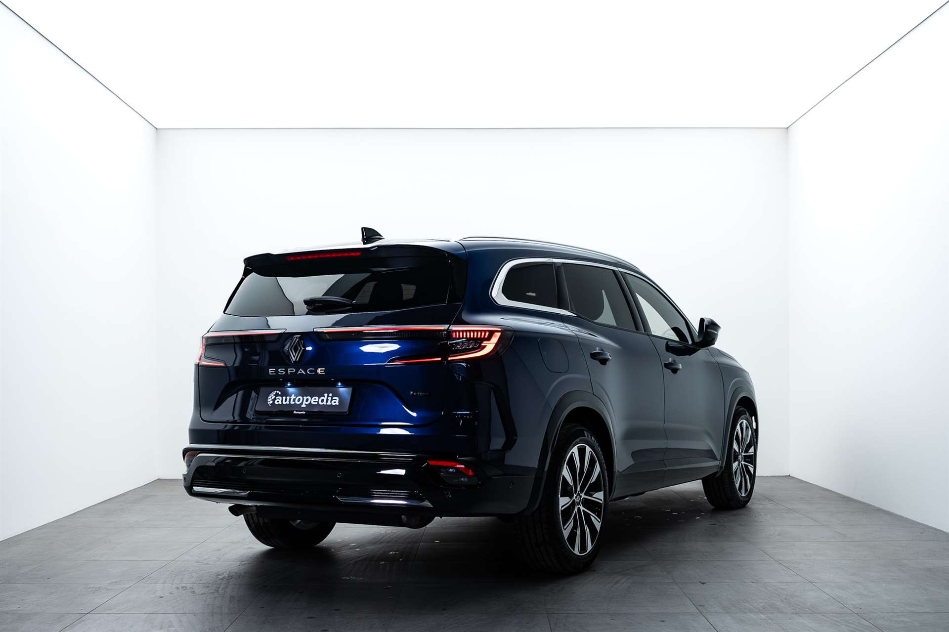 RENAULT Espace 1.2 E-Tech 200PS Esprit Alpine 7-Sitze - 25%-showroom-element-2