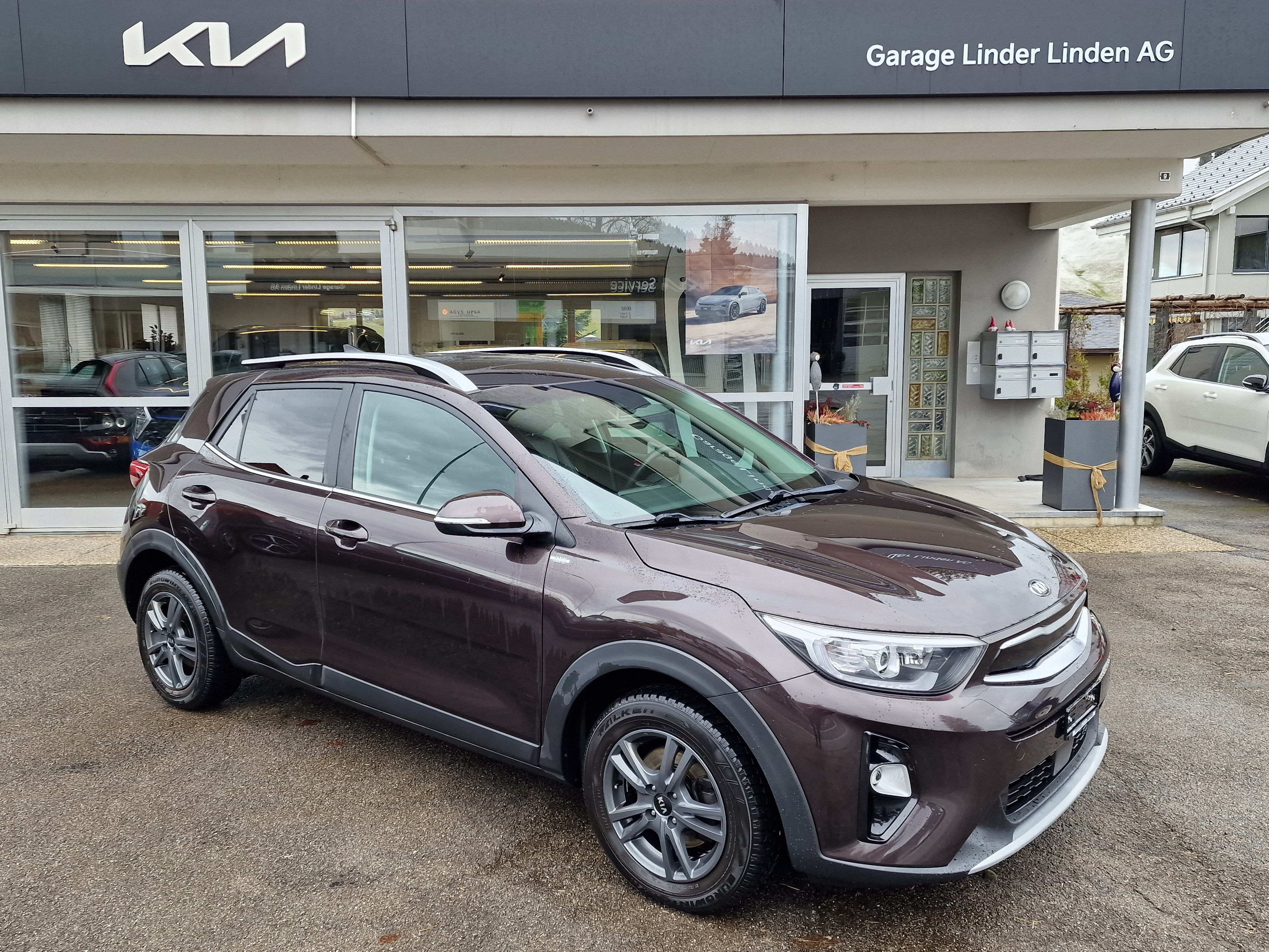 KIA Stonic 1.0 T-GDi (SUV / Geländewagen) KIA KIA Stonic 1.0 T-GDi (SUV / Geländewagen)