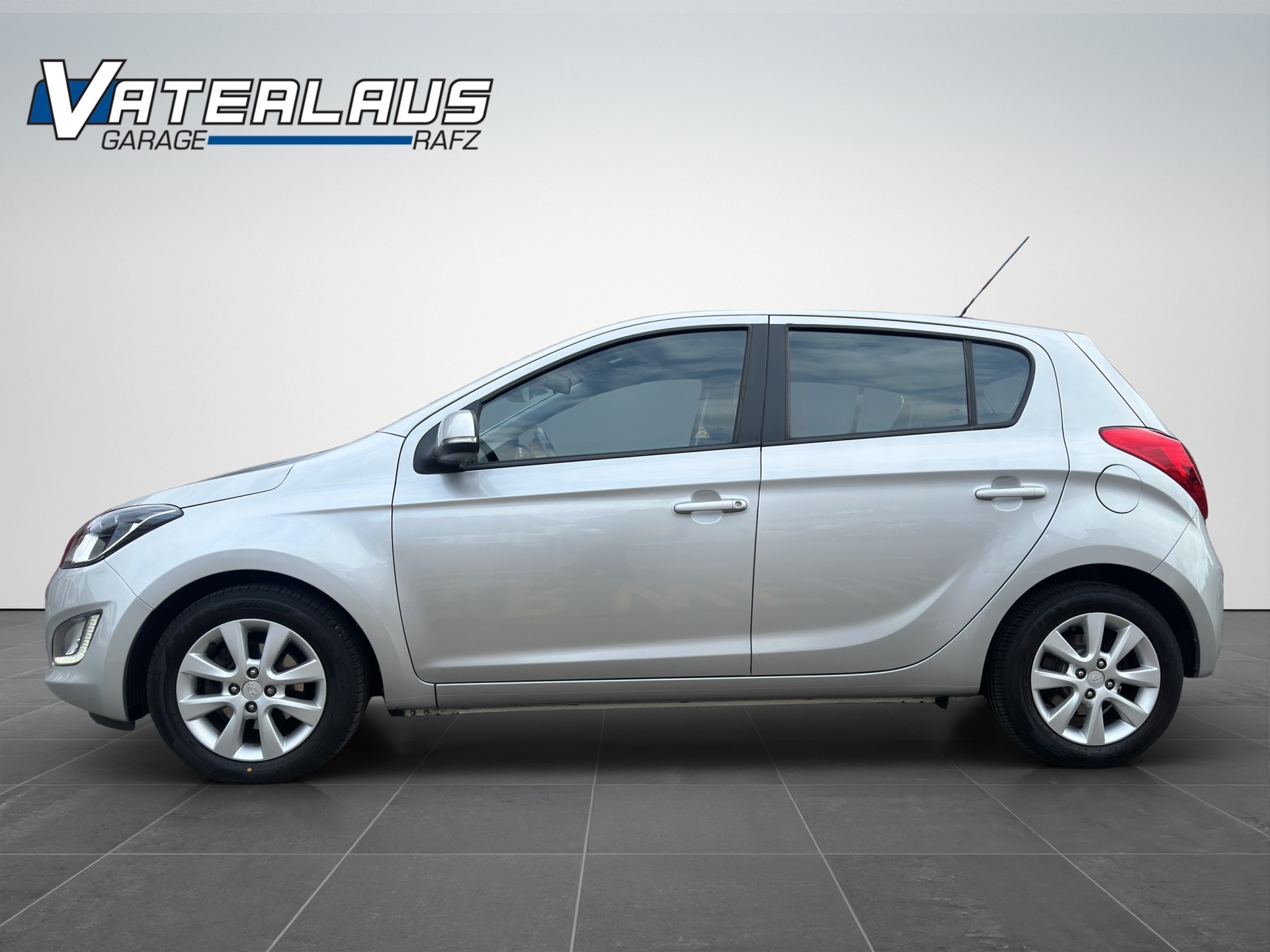HYUNDAI i20 1.4 Style-showroom-element-2