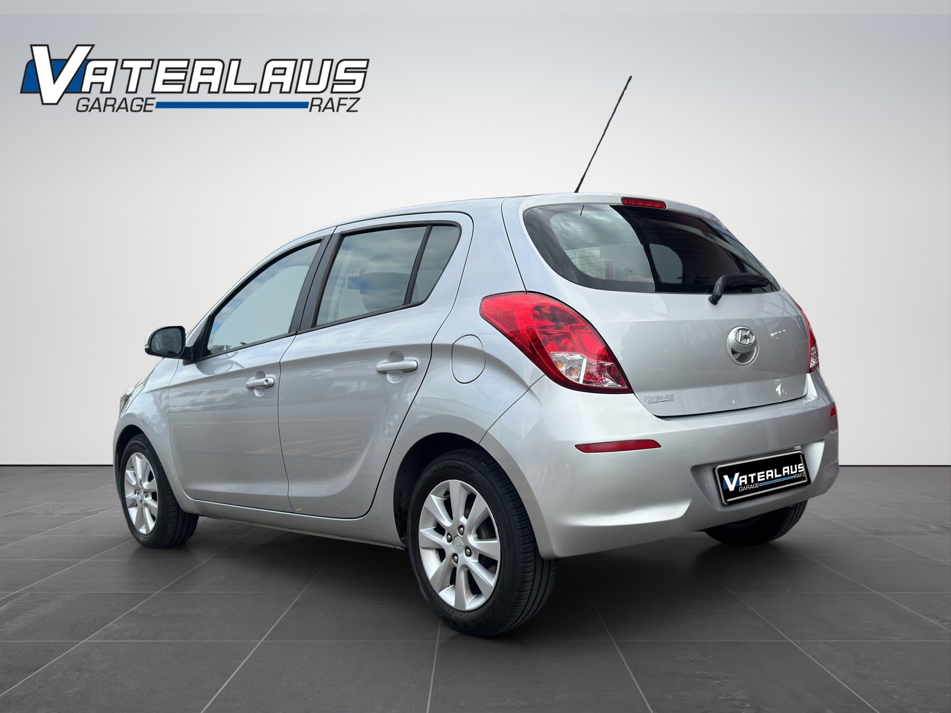 HYUNDAI i20 1.4 Style-showroom-element-3