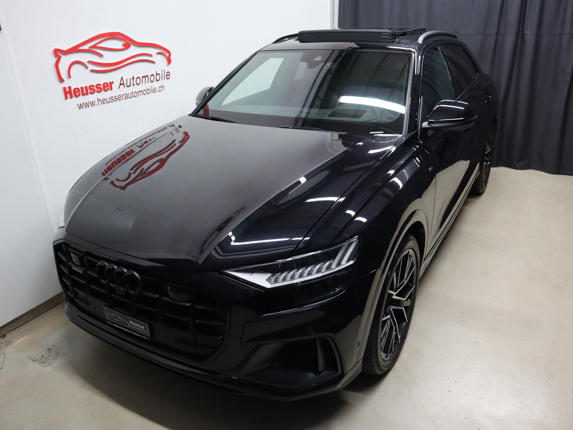 AUDI Q8 50 TDI quattro tiptronic S-Line - Luftfederung - Panorama - B&O - Standheizung - Head-Up - 360° Kamera - 286 PS-showroom-element-2