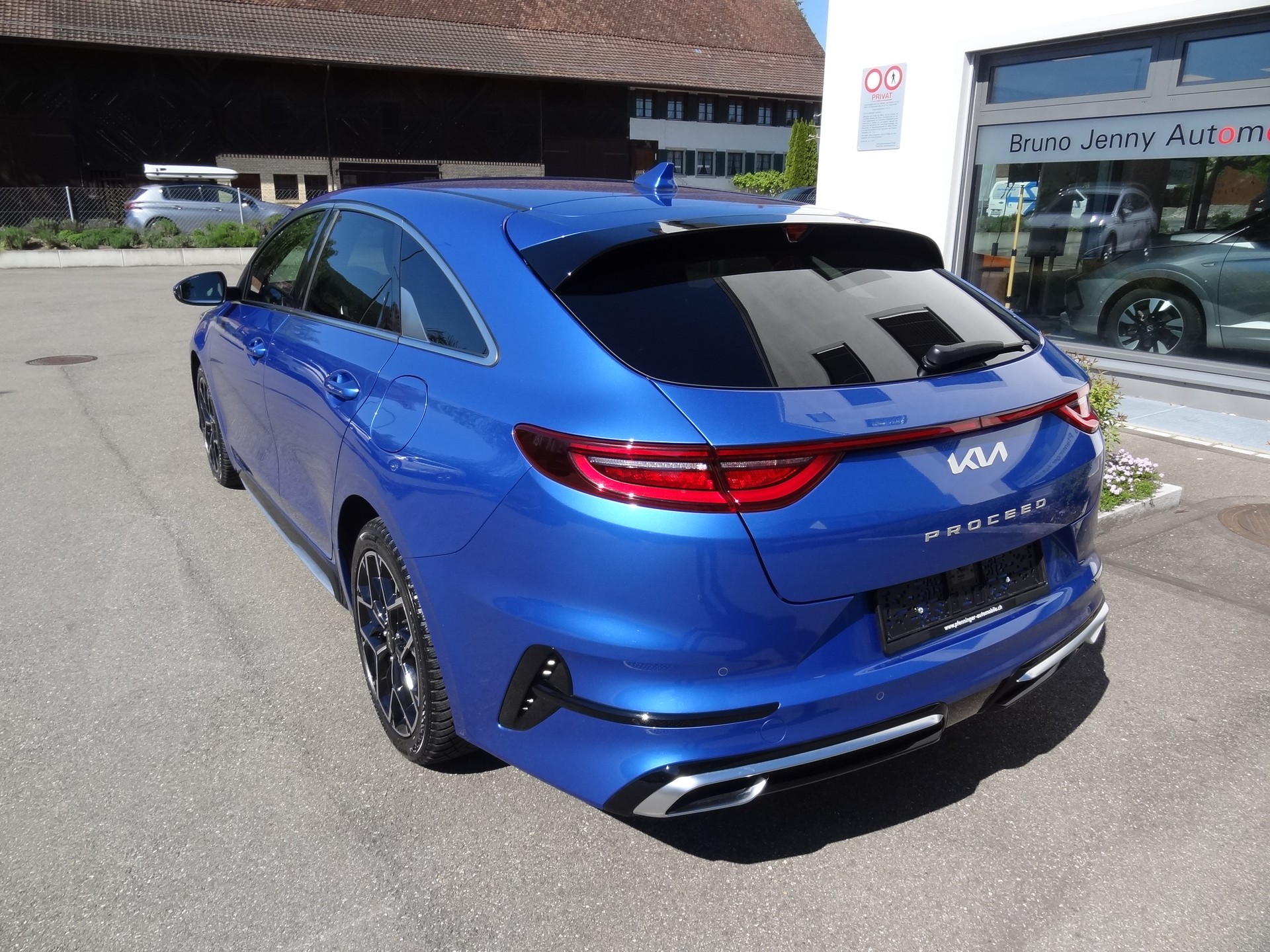 KIA ProCeed 1.5 T-GDi GT-Line DCT-showroom-element-3
