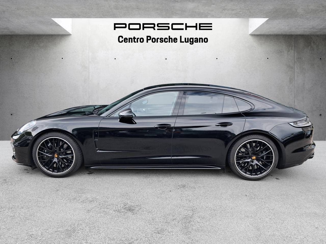 PORSCHE PANAMERA Turbo S-showroom-element-1