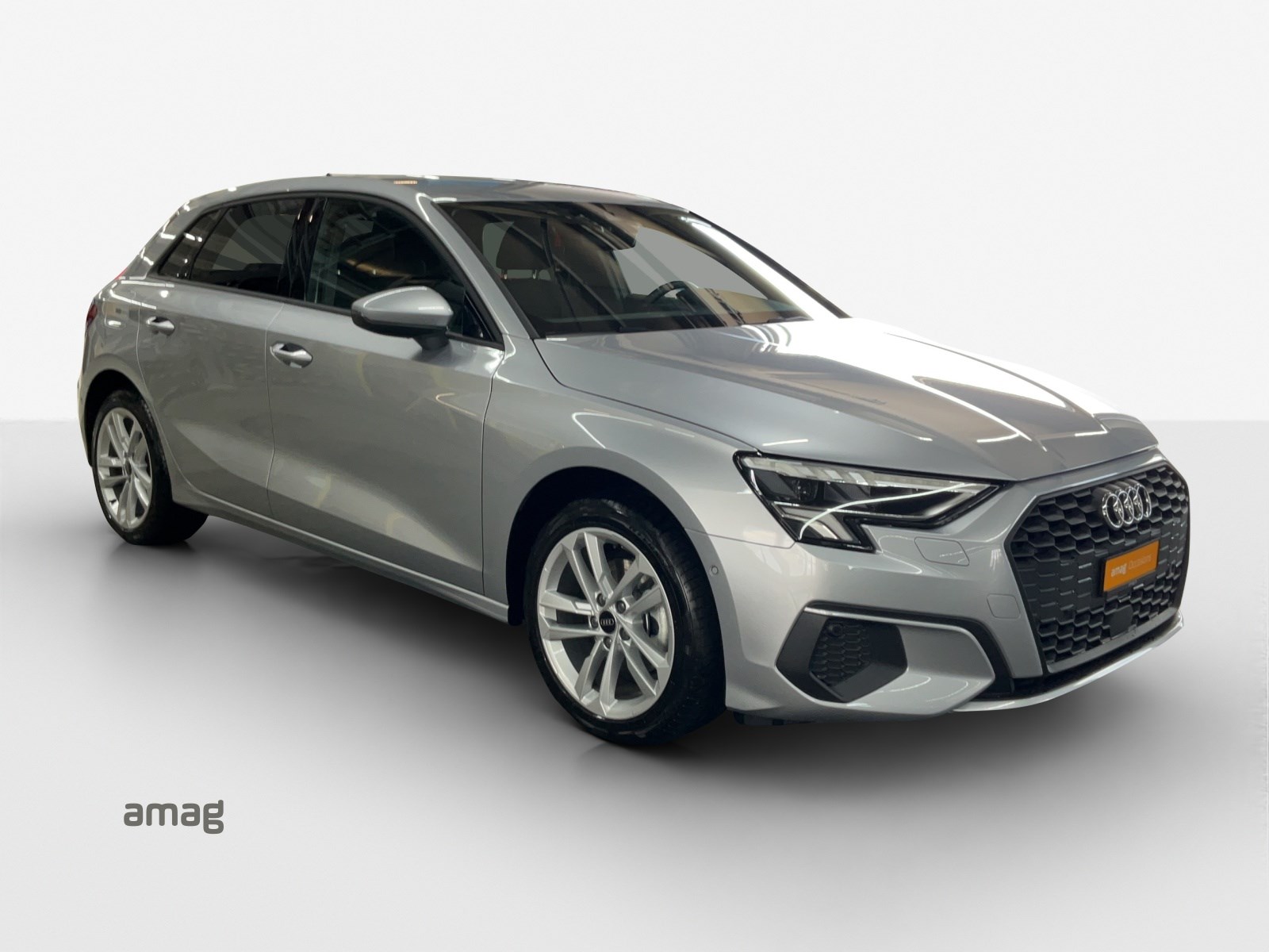 AUDI A3 Sportback 35 TFSI Attraction-image-5