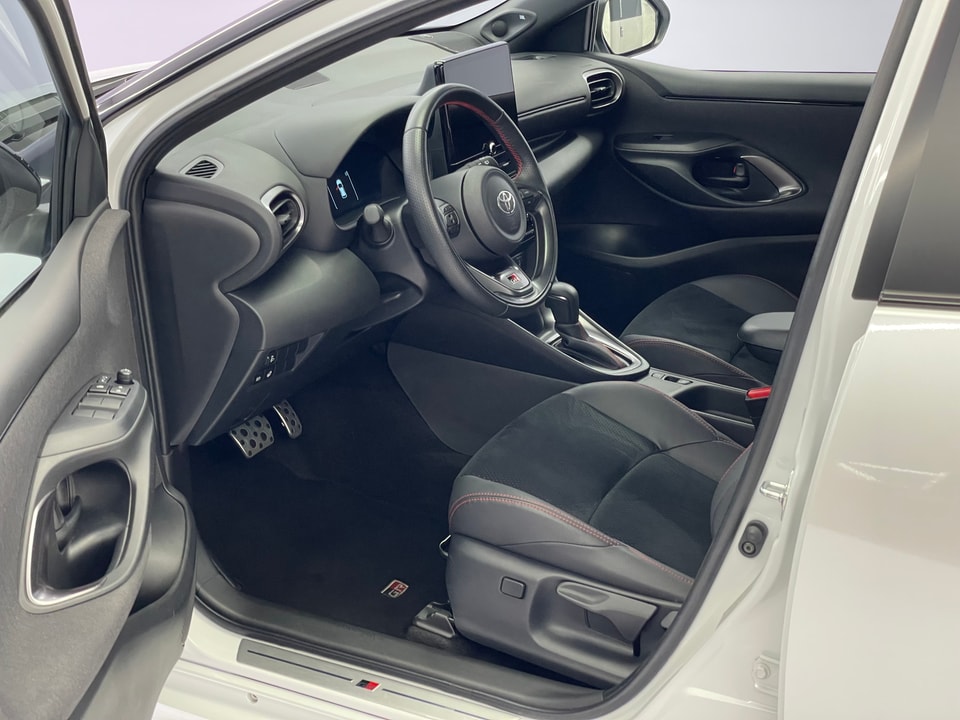 Yaris Hybrid 1.5 GR Sport