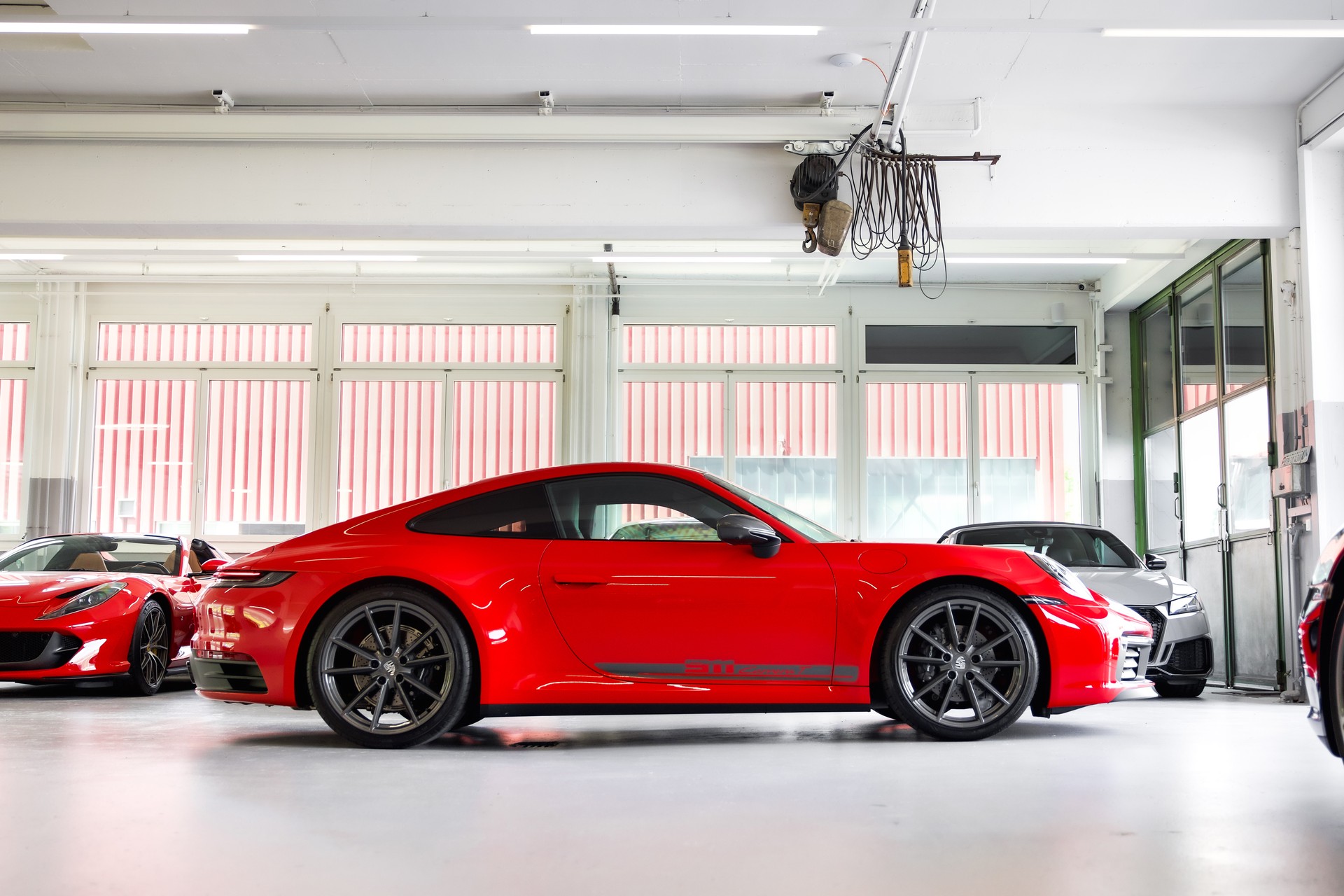 PORSCHE 911 Carrera T PDK CH-Fahrzeug-showroom-element-3