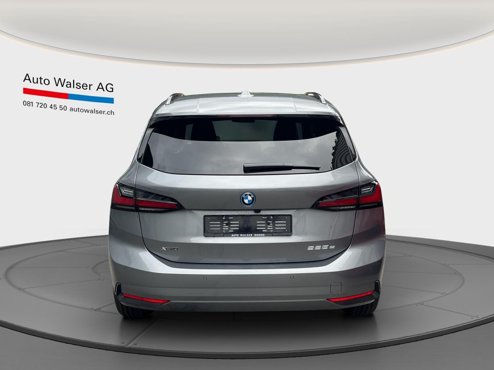 BMW 225e xDrive Active Tourer-showroom-element-3