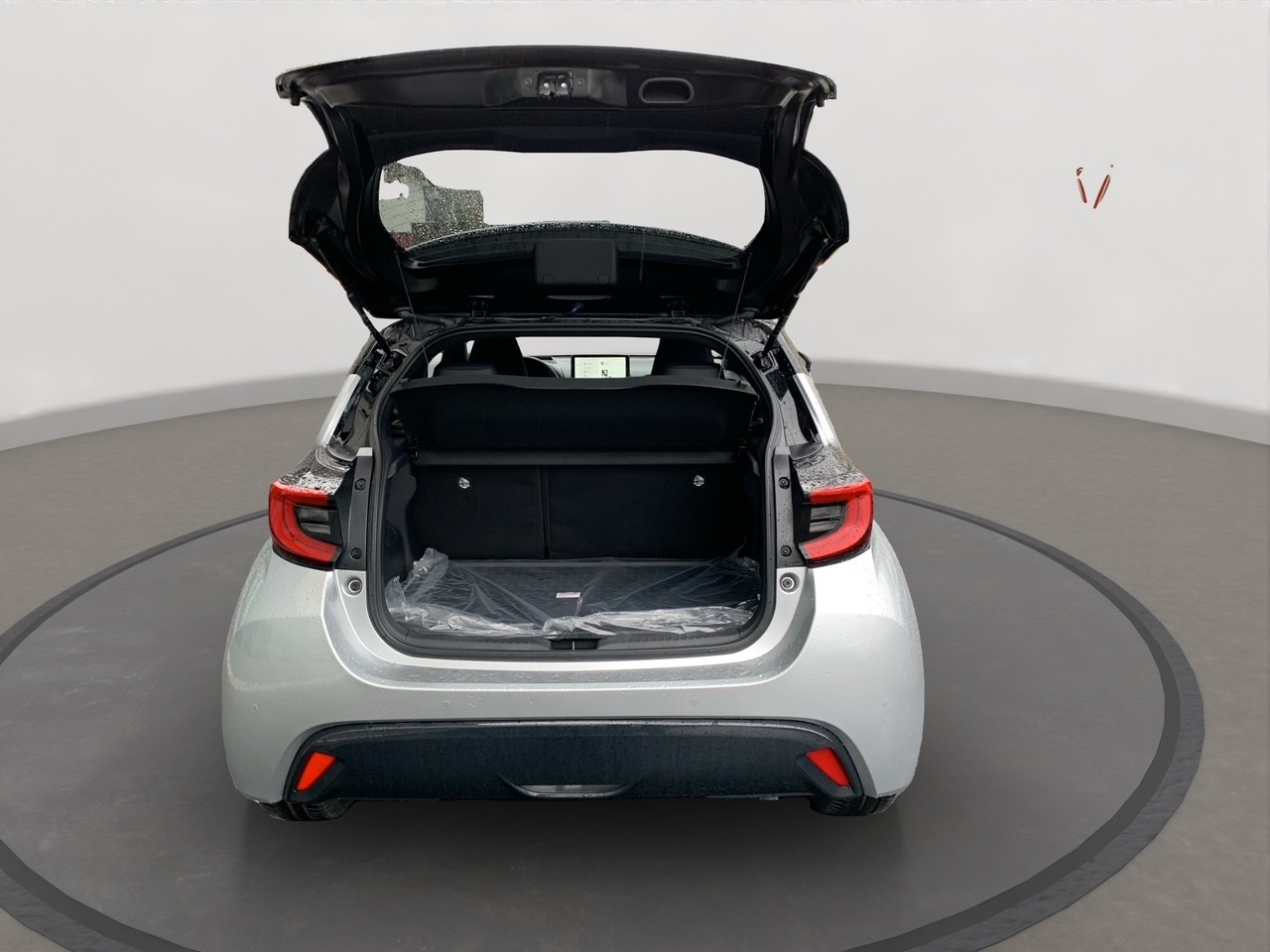 TOYOTA Yaris 1.5 Premium e-CVT-image-5