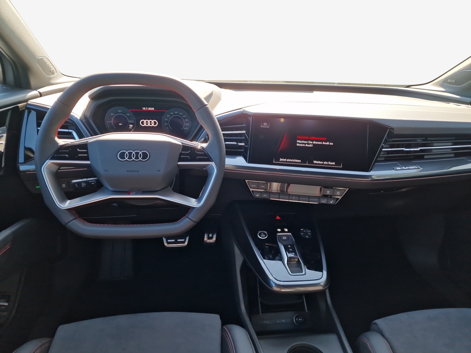 AUDI Q4 e-tron 45 quattro-image-8