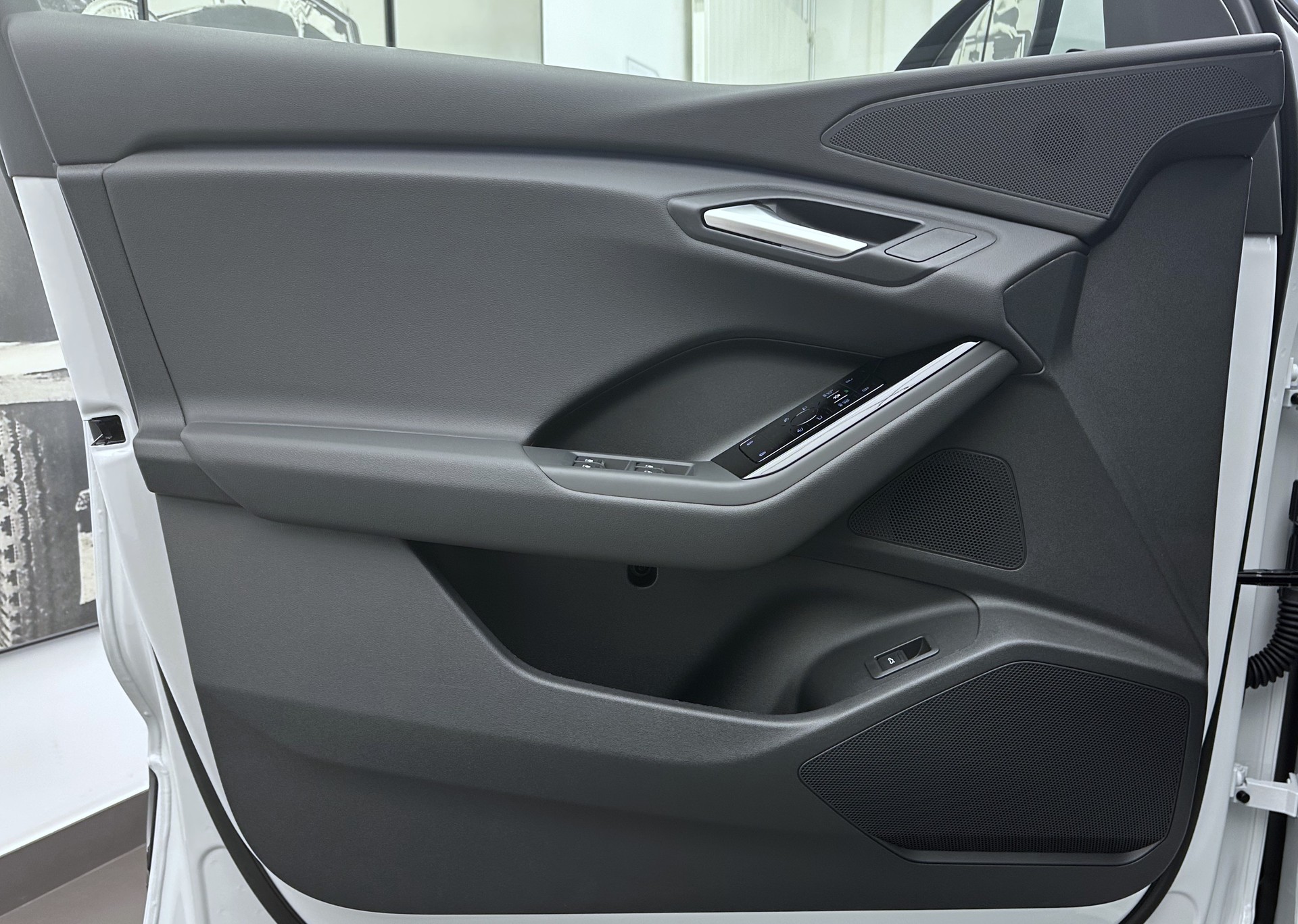 AUDI Q6 e-tron performance-showroom-element-3