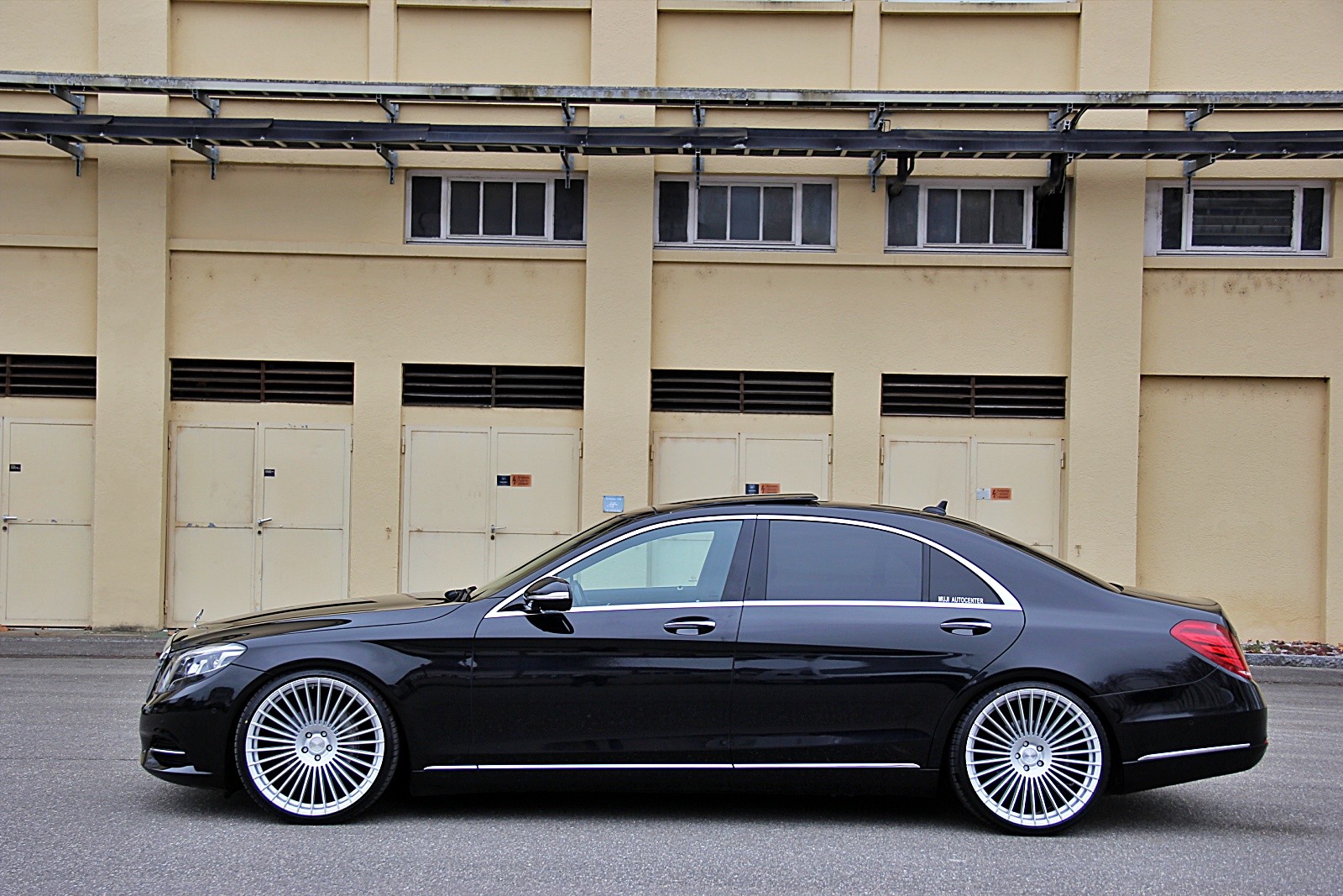 MERCEDES-BENZ S 350 d L 4Matic 9G-Tronic-showroom-element-1