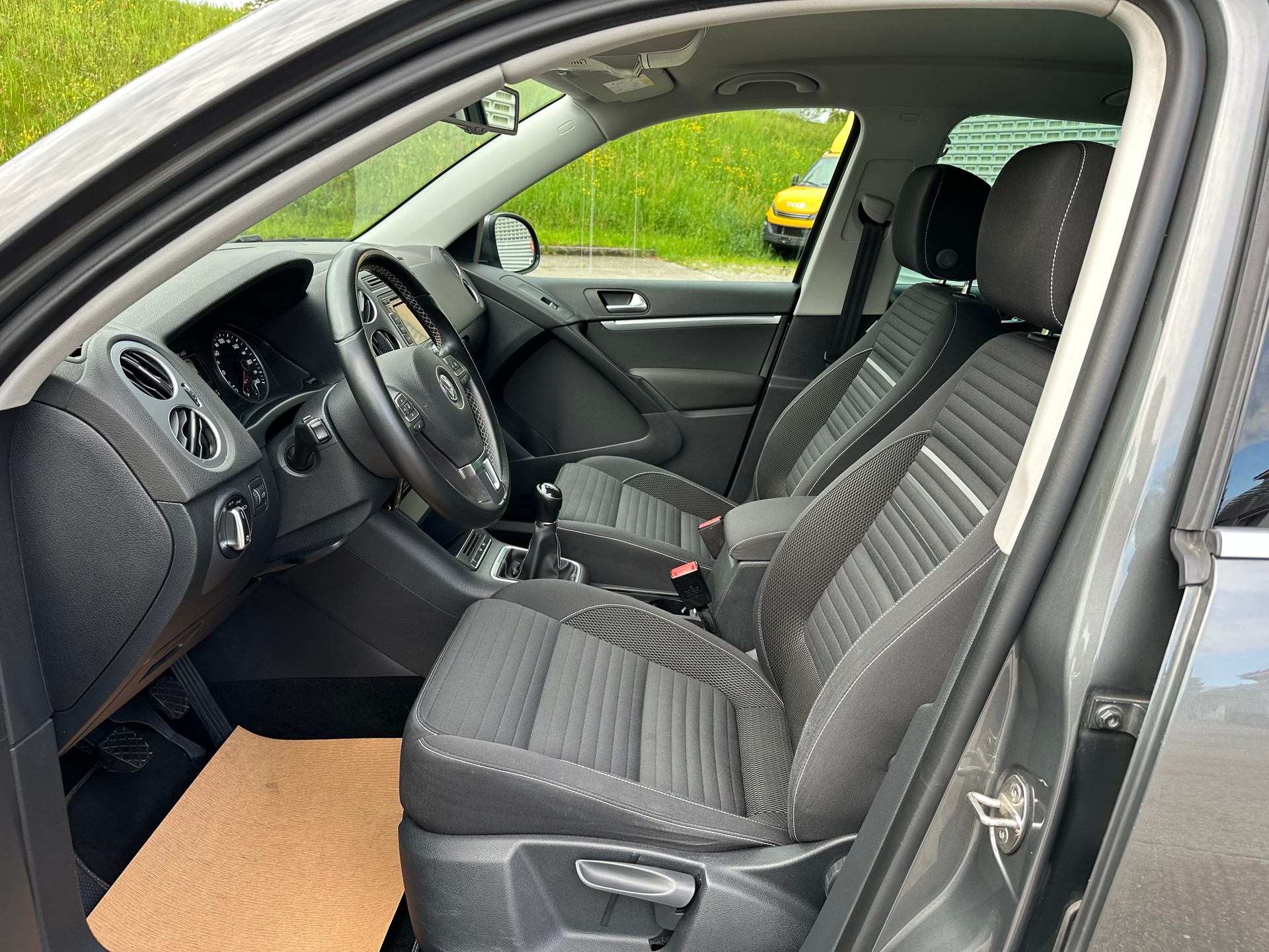 VW Tiguan 1.4 TSI Cup 4Motion-image-7