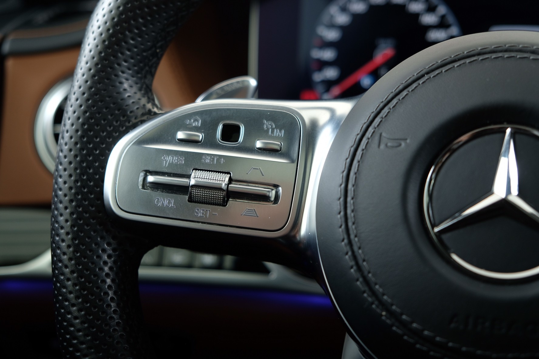 MERCEDES-BENZ S 560 L 4Matic 9G-Tronic-image-24