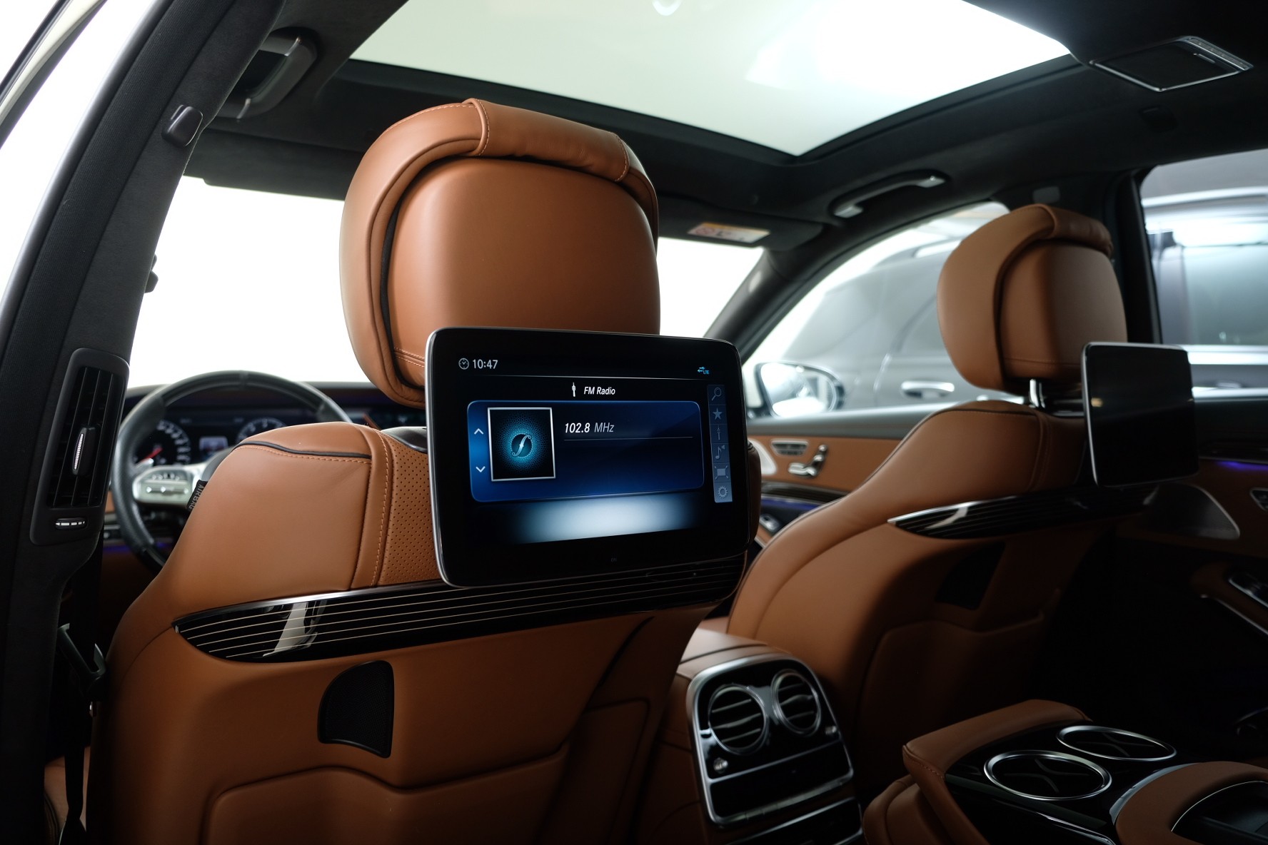 MERCEDES-BENZ S 560 L 4Matic 9G-Tronic-image-17