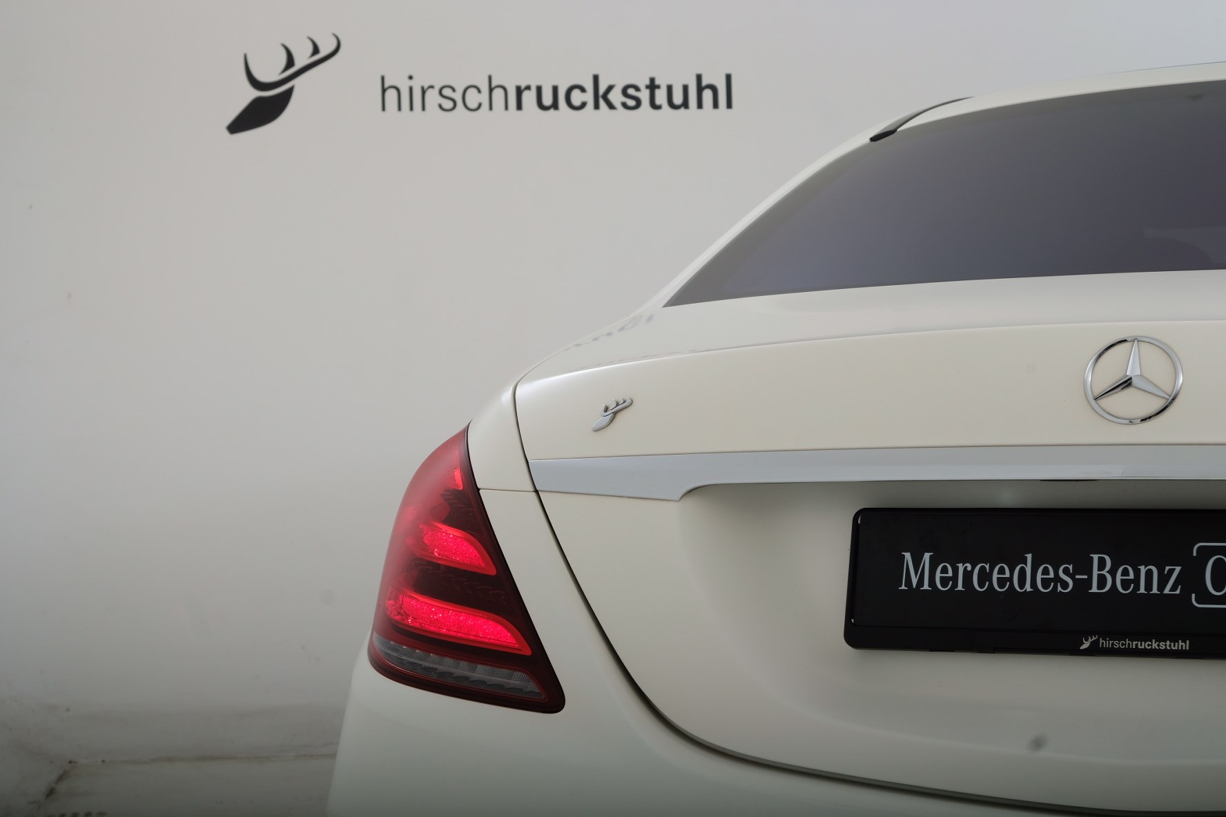 MERCEDES-BENZ S 560 L 4Matic 9G-Tronic-showroom-element-3