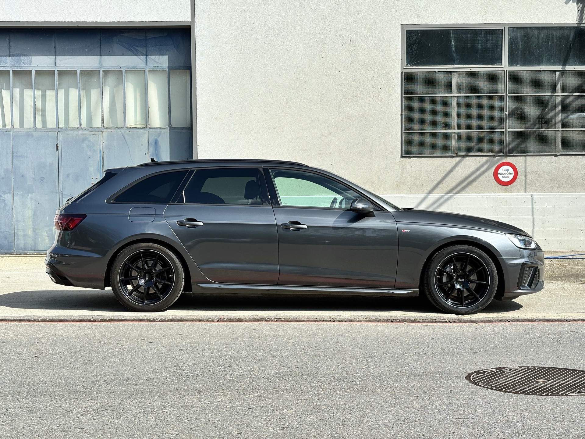 AUDI A4 Avant 40 TDI S line quattro S-tronic-showroom-element-1