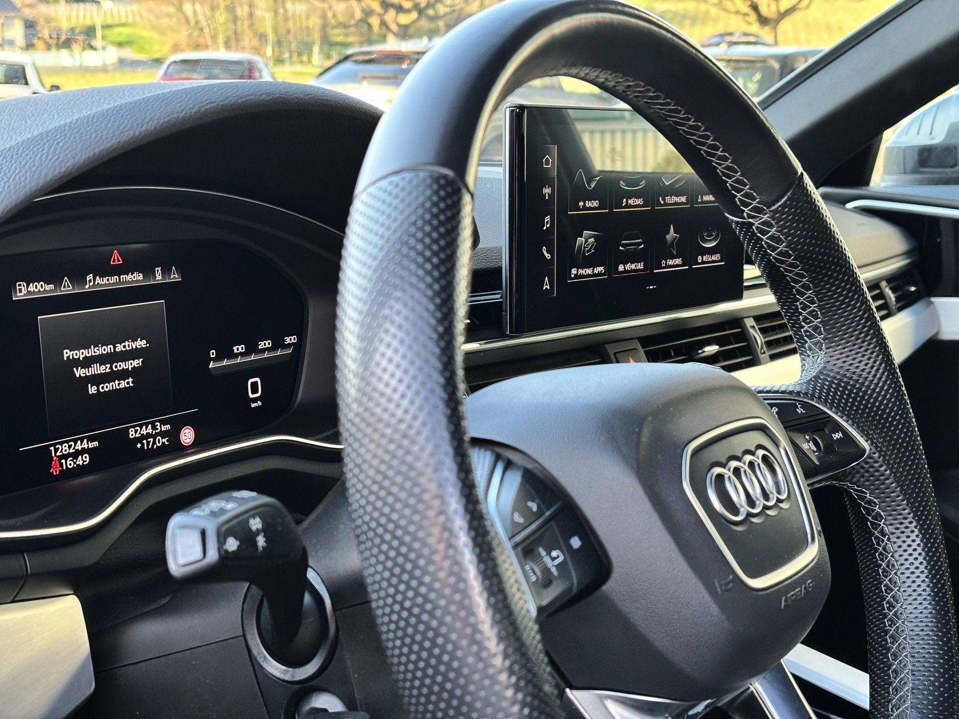 AUDI A4 Avant 40 TDI S line quattro S-tronic-image-30