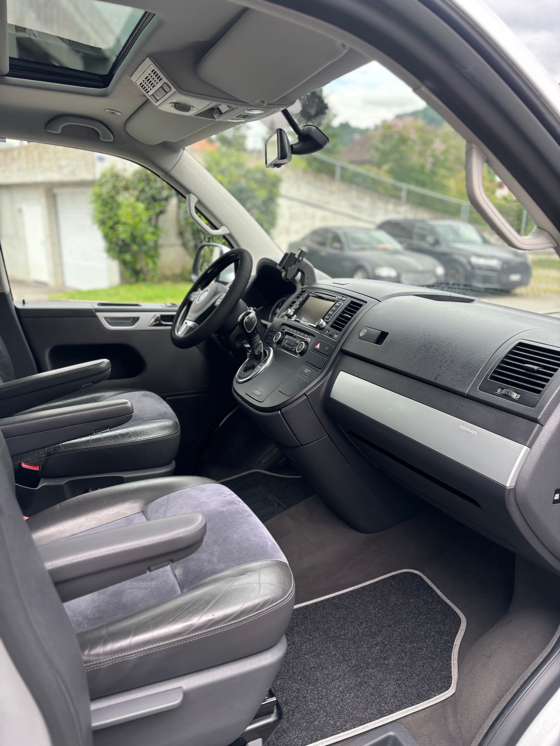 VW T5 Multivan 2.0 Bi-TDI CR Comfortline 4Motion DSG-image-8
