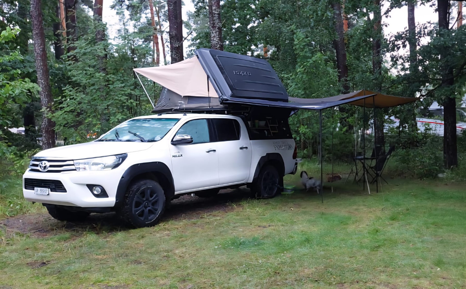 TOYOTA Hilux 2.4D-4D Style Double Cab 4x4 A