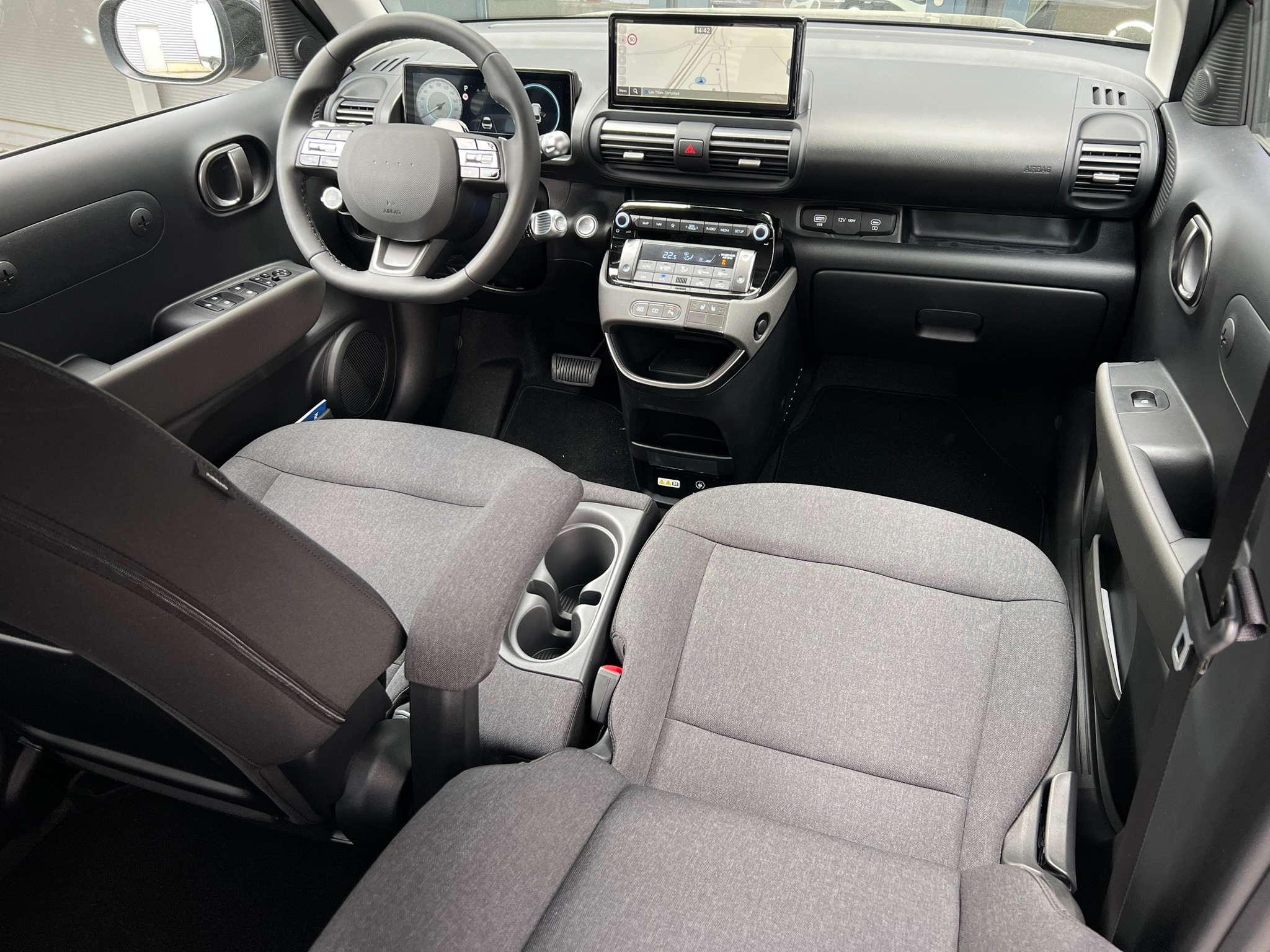 Image HYUNDAI INSTER Inster 42kWh Amplia