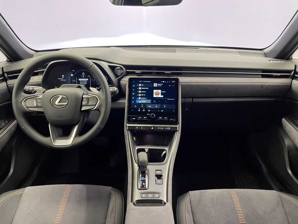 LBX 1.5 Hybrid Cool E-FOUR