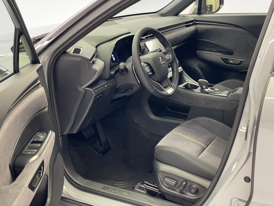 LBX 1.5 Hybrid Cool E-FOUR