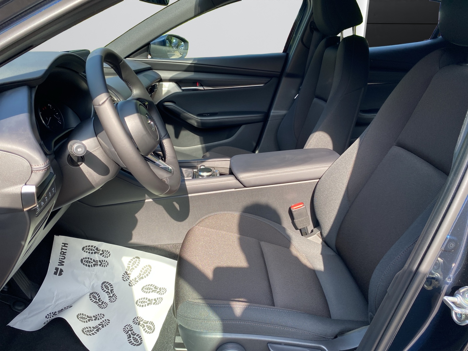 MAZDA 3 Hatchback SKYACTIV-G M Hybrid 140 Centre Line Automat-image-4