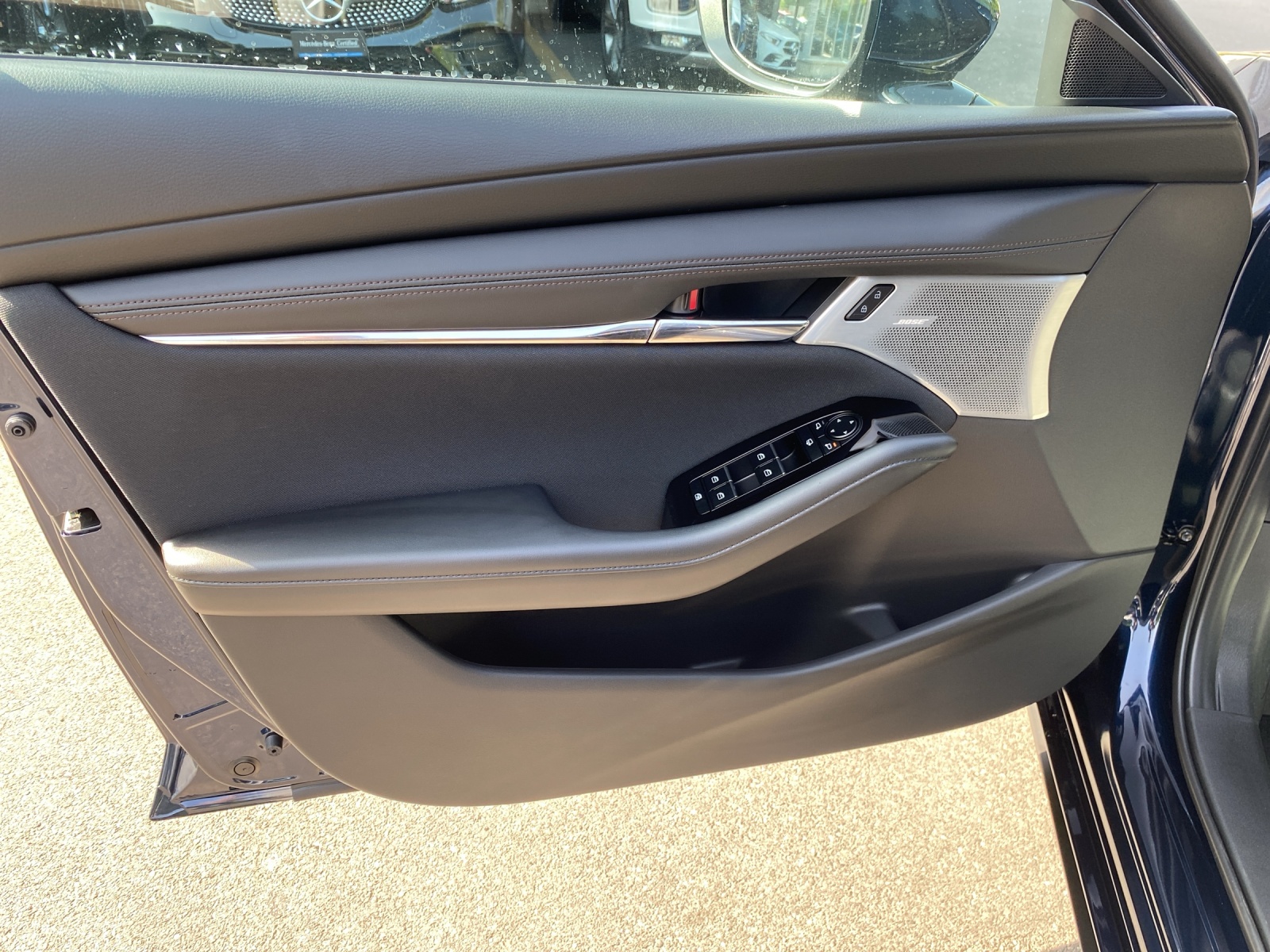MAZDA 3 Hatchback SKYACTIV-G M Hybrid 140 Centre Line Automat-image-5