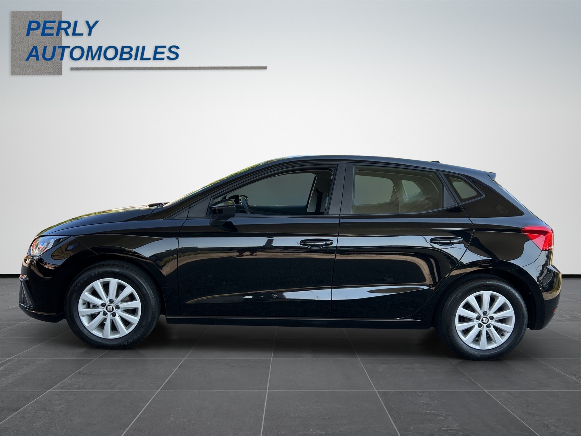 SEAT Ibiza 1.0 EcoTSI Last Ed.-showroom-element-2