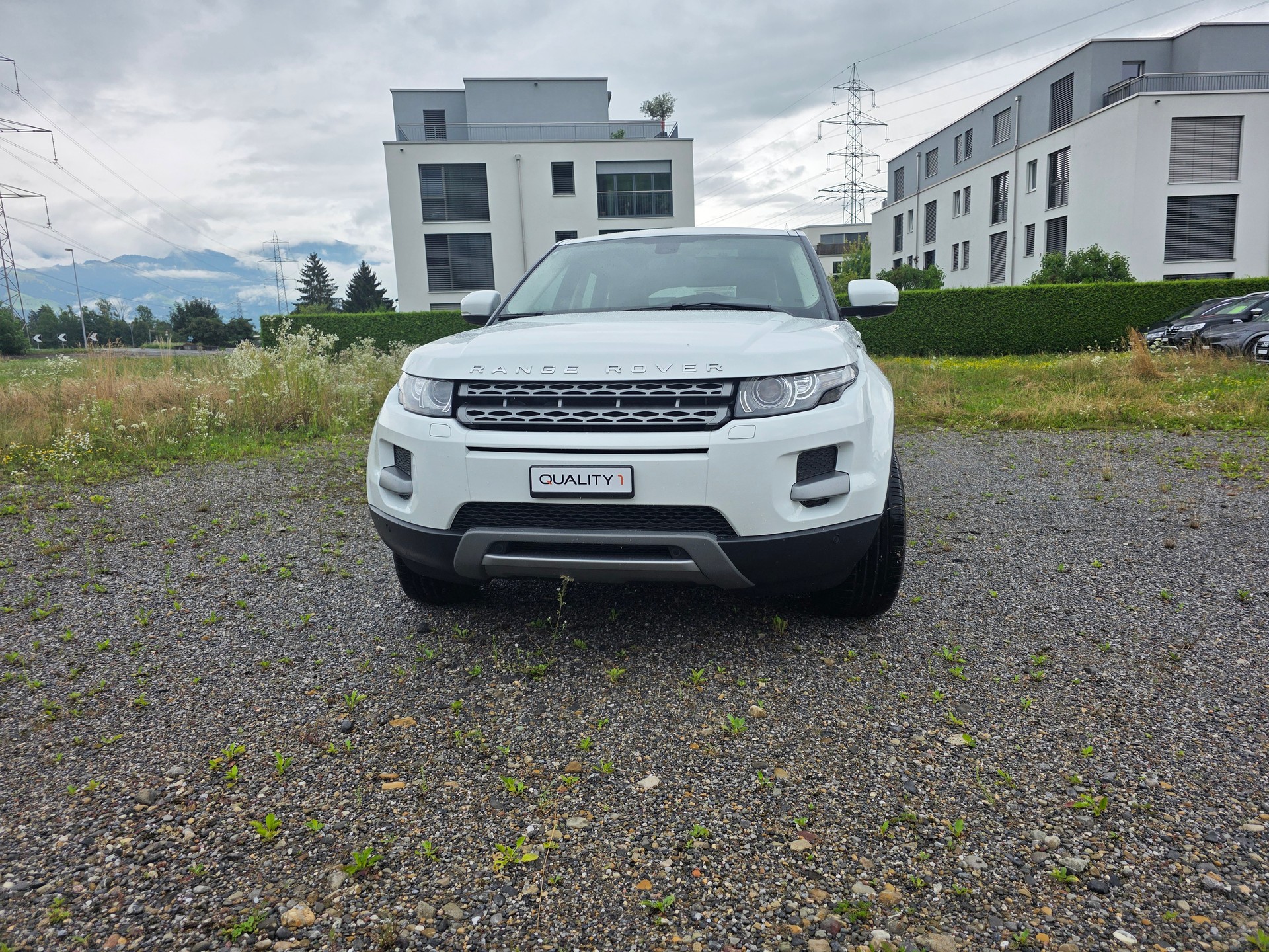 LAND ROVER Range Rover Evoque 2.0 Si4 Dynamic AT6-showroom-element-2