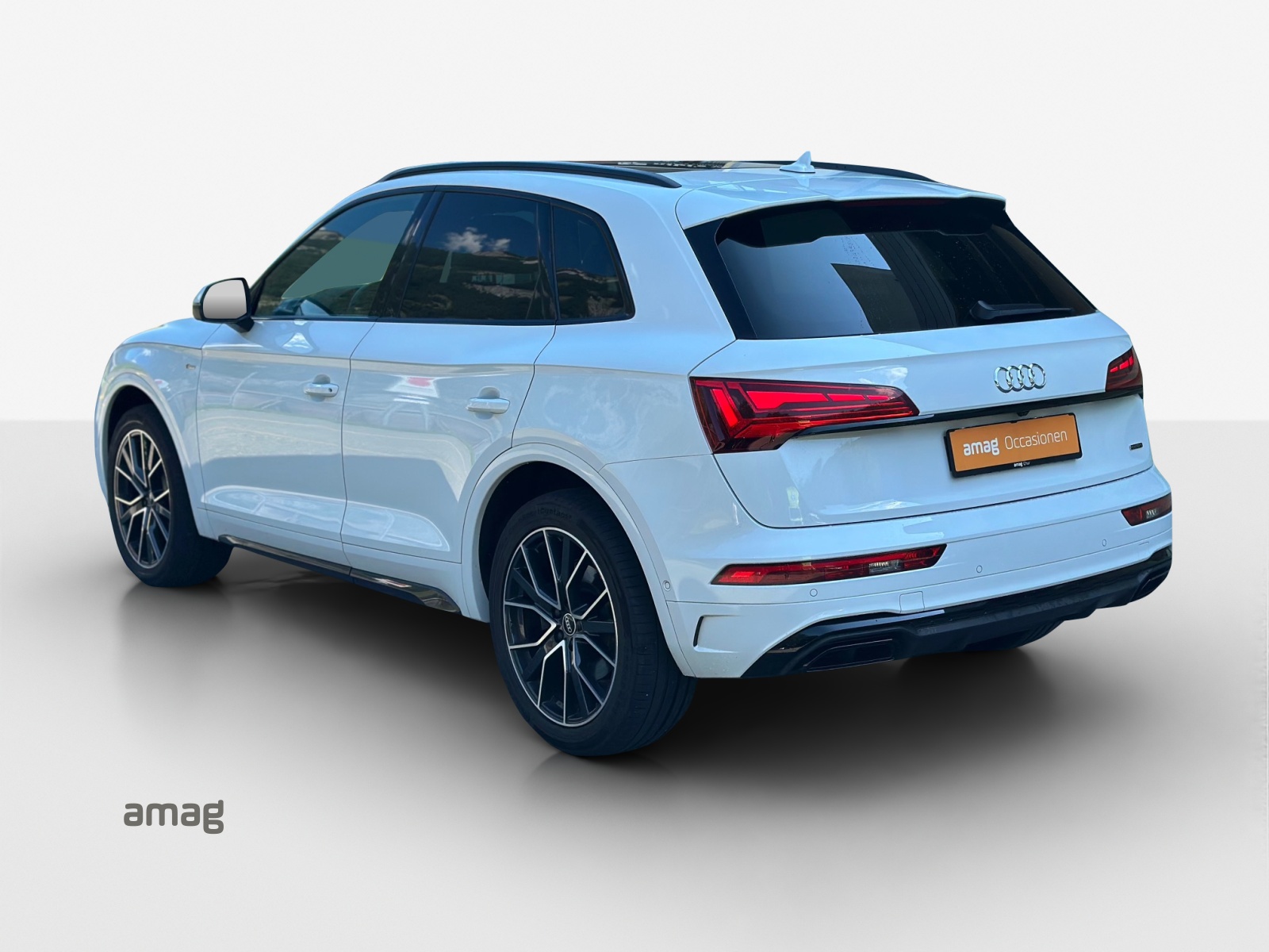 AUDI Q5 40 TDI S-line quattro S-tronic-showroom-element-2