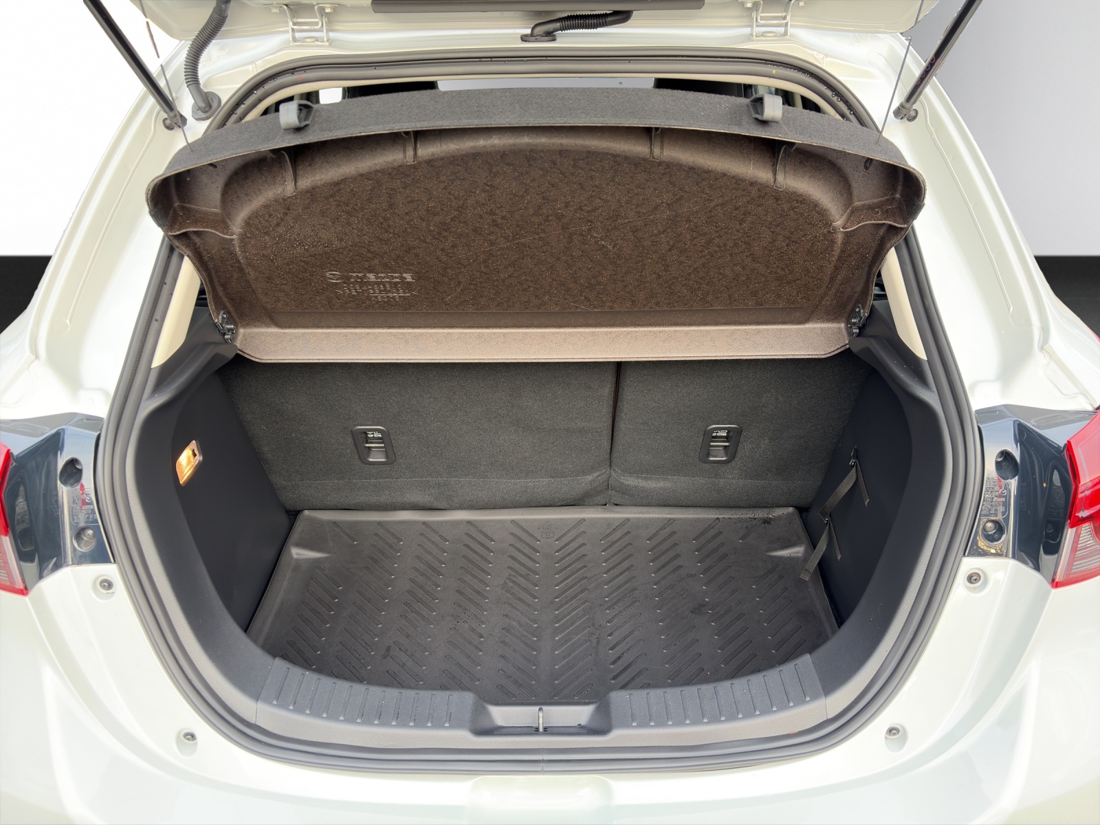 Image MAZDA 2 2 G 90 Homura Aka A