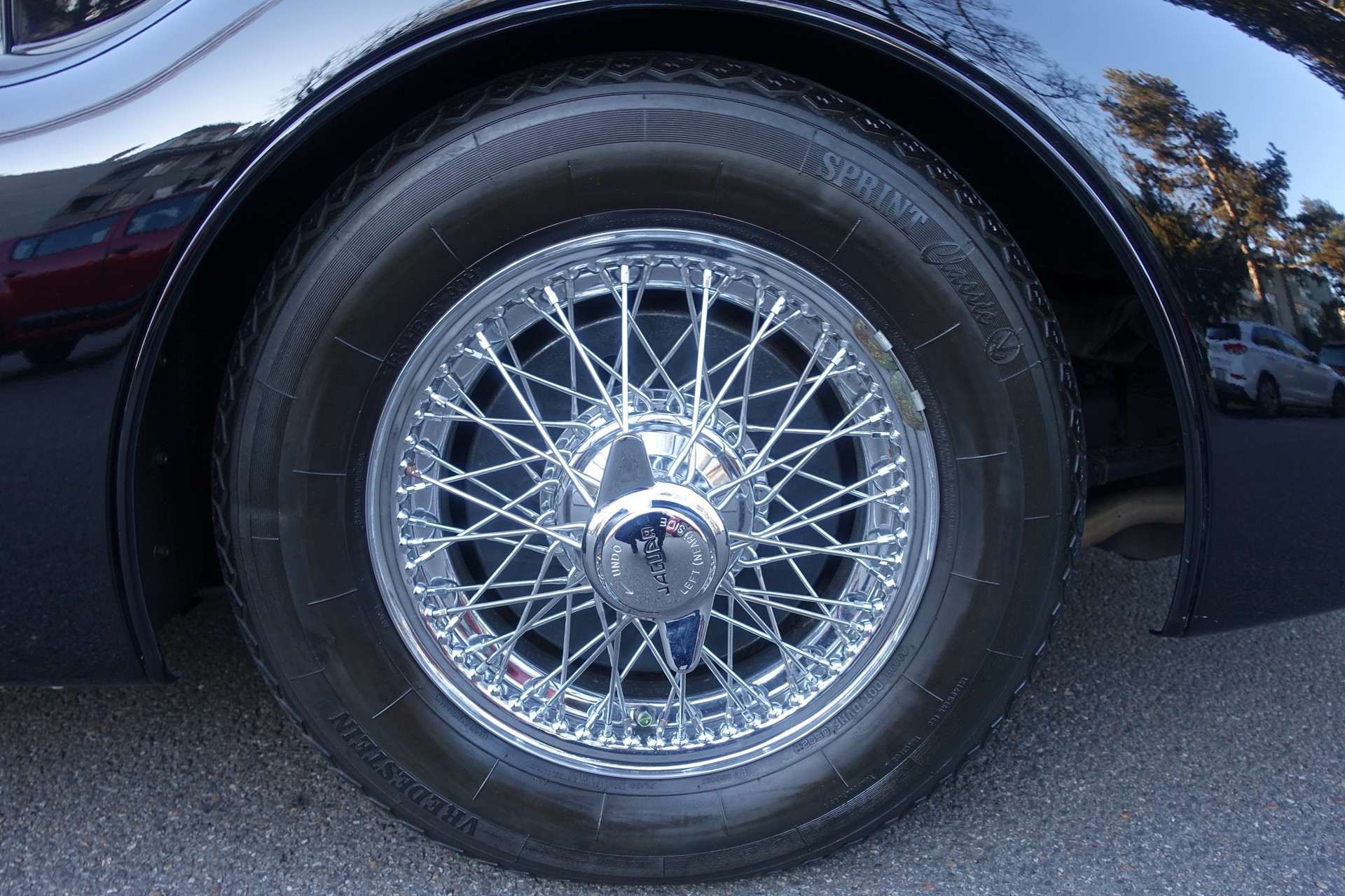 JAGUAR XK140 FHC-showroom-element-3