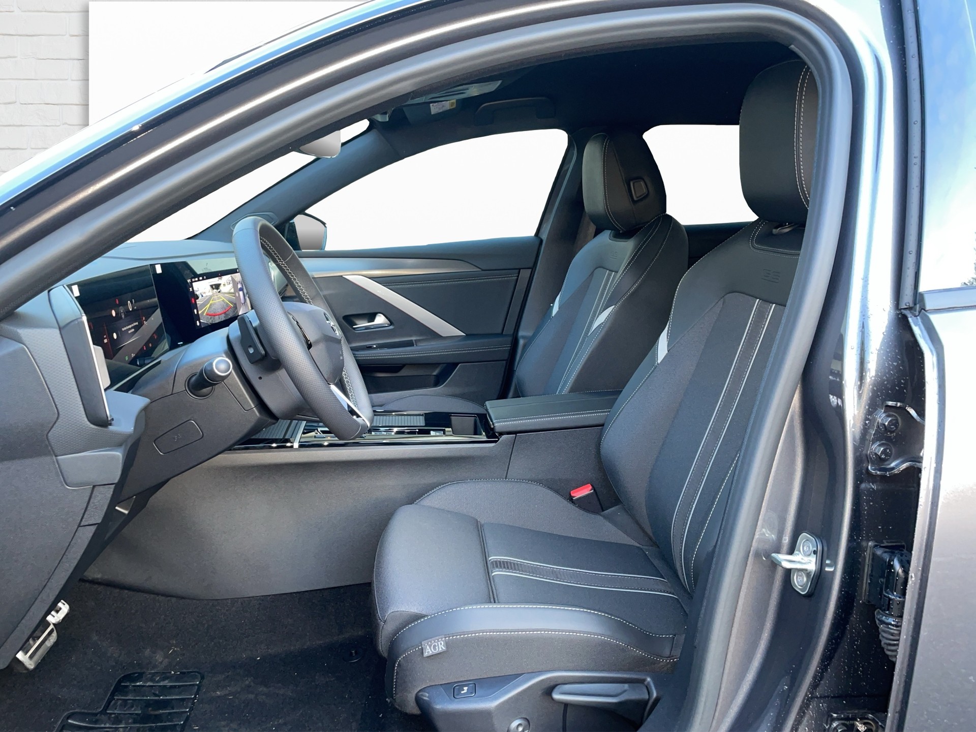 OPEL Astra Sports Tourer 1.2i Turbo GS A-showroom-element-3