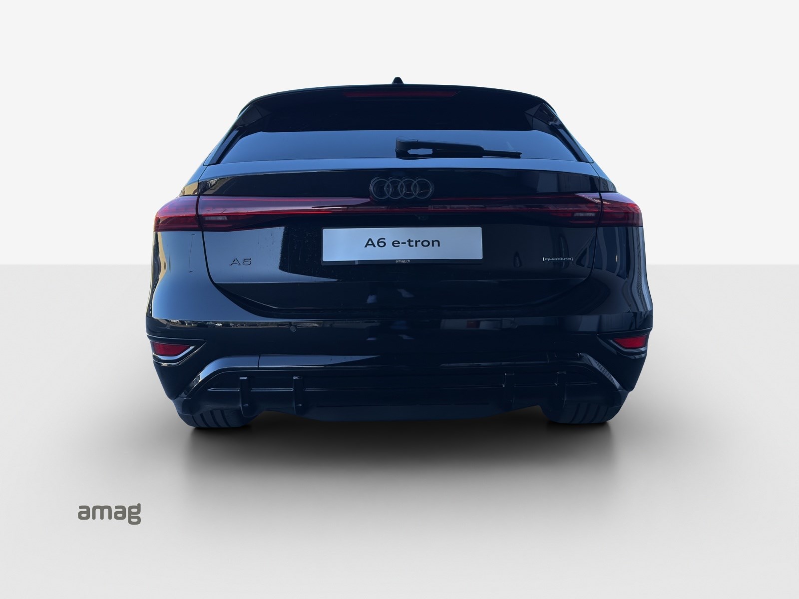 AUDI A6 Avant e-tron quattro-showroom-element-3