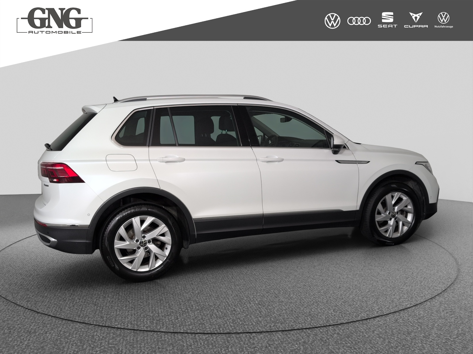 VW Tiguan 2.0TSI Elegance 4Motion DSG-showroom-element-2
