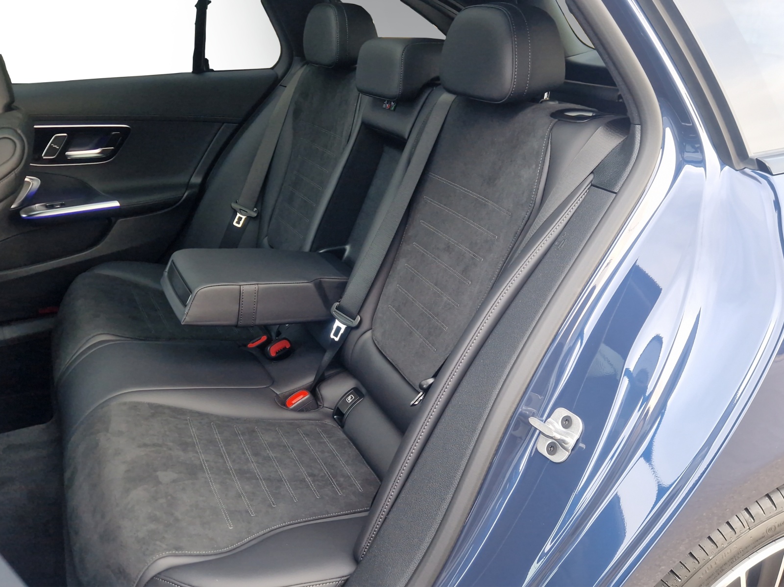 Image MERCEDES-BENZ C-220 C 220 d T 4 Matic Swiss Star