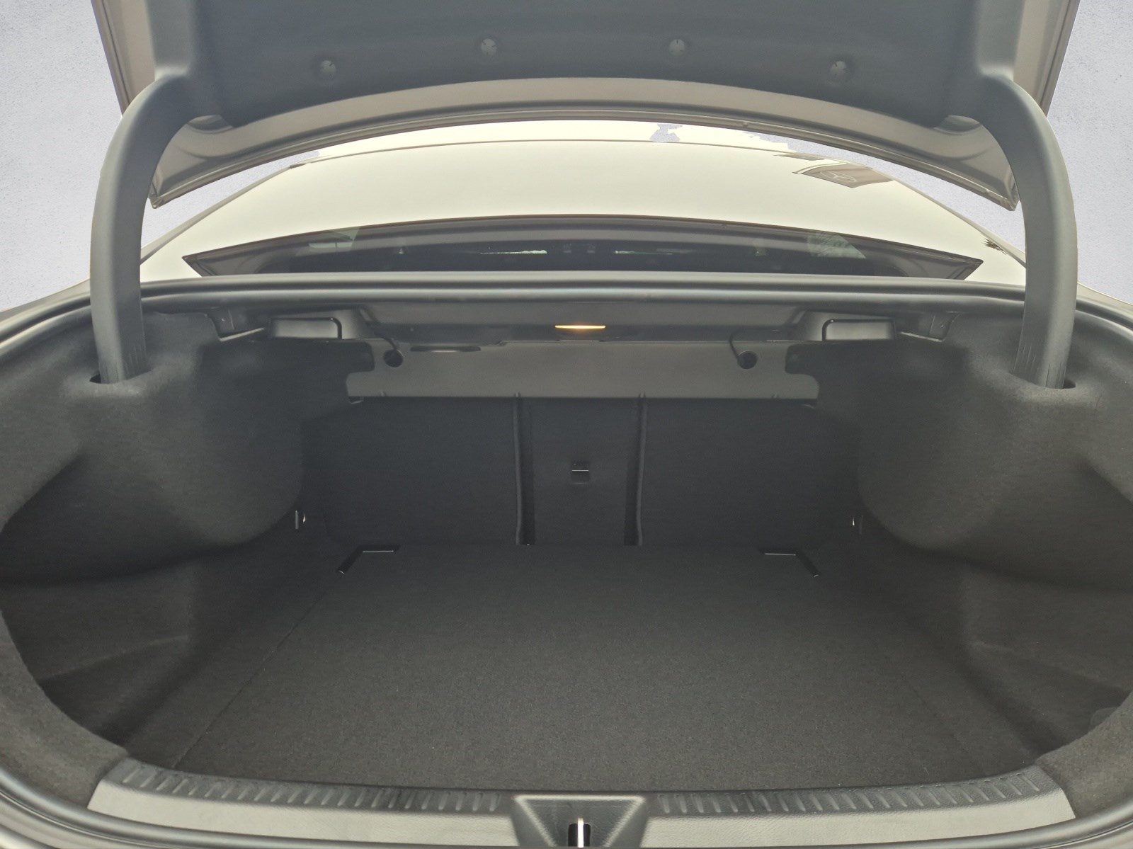 MERCEDES-BENZ A 35 AMG 4Matic Limousine-image-6