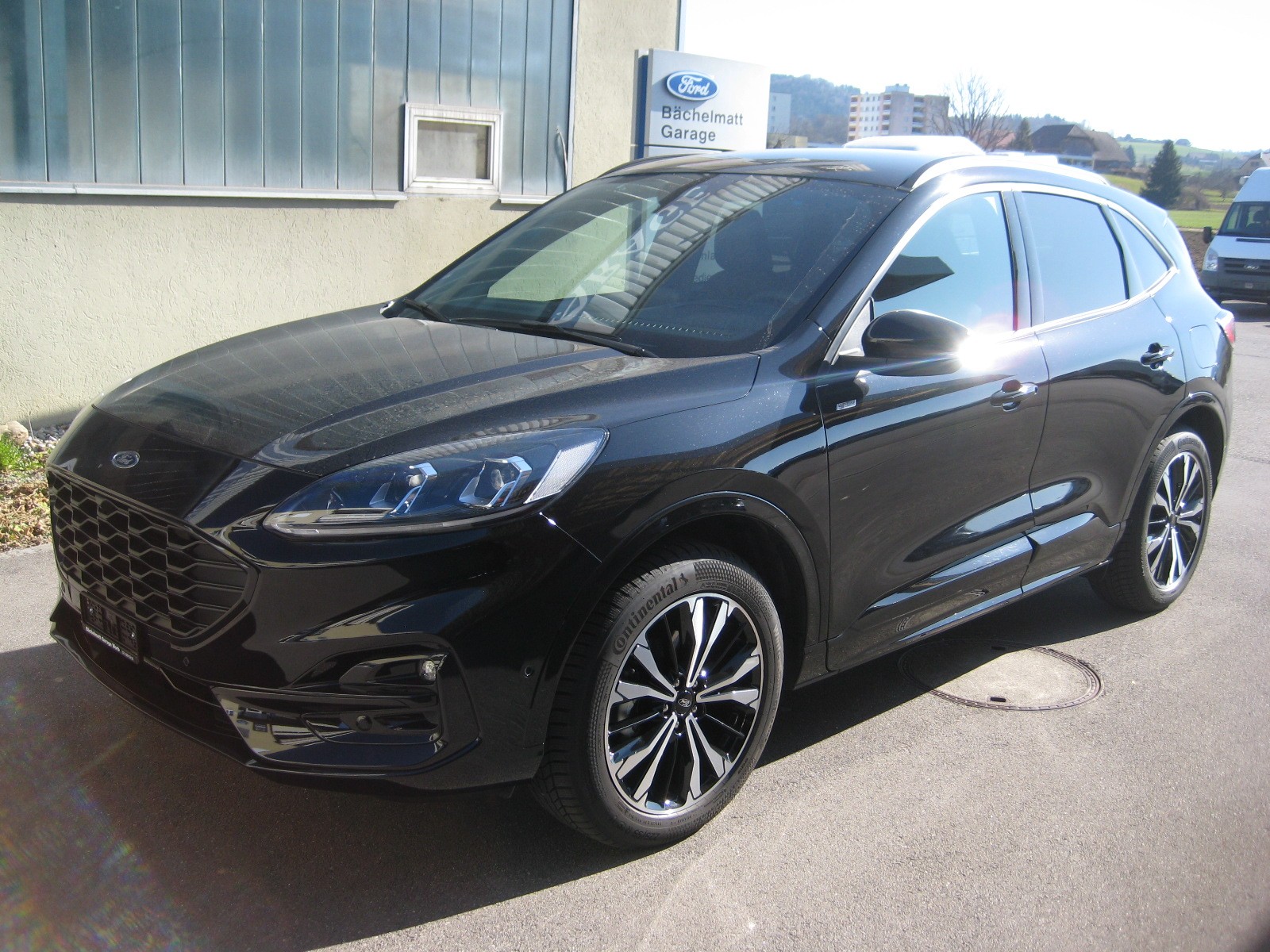 FORD Kuga 2.5 FHEV ST-Line X 4WD