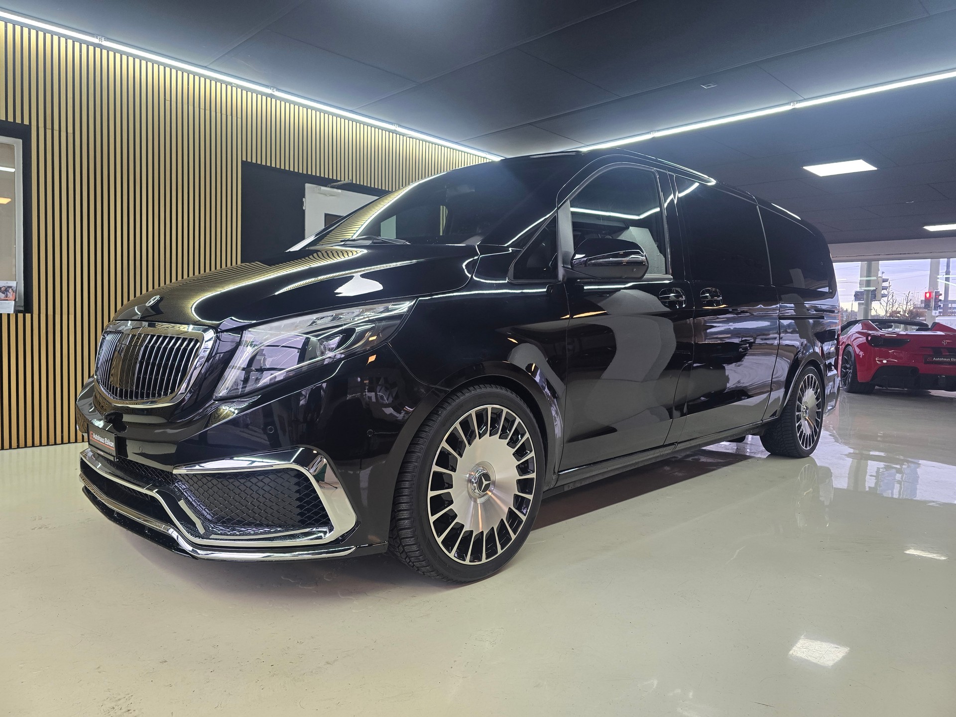 MERCEDES-BENZ V 300 d extralang Avantgarde 9G-Tronic-showroom-element-2
