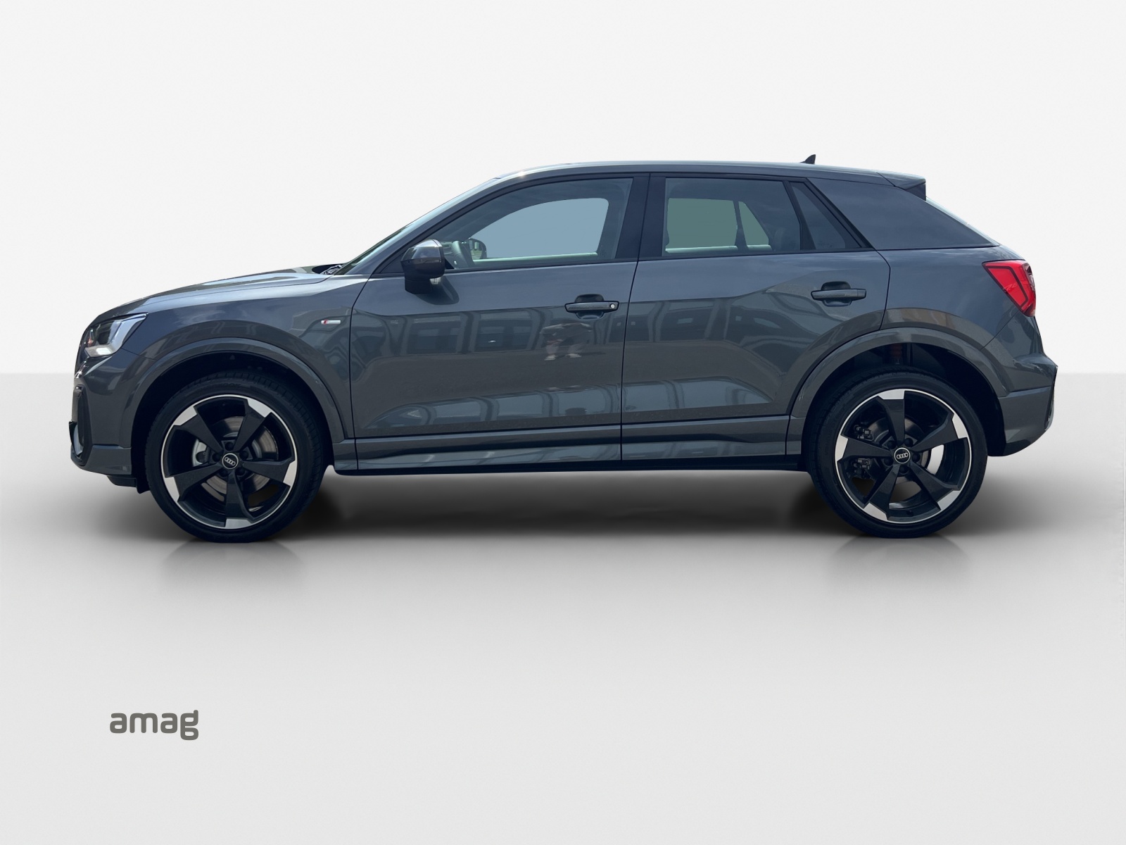 AUDI Q2 40 TFSI S line Attraction quattro S-tronic-showroom-element-1